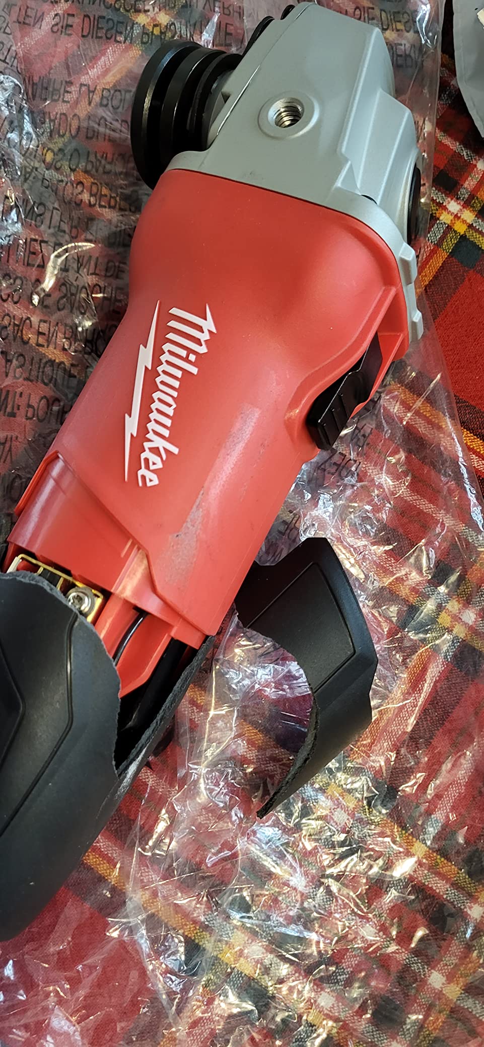 MILWAUKEE'S 6130-33 7 Amp 4-1/2