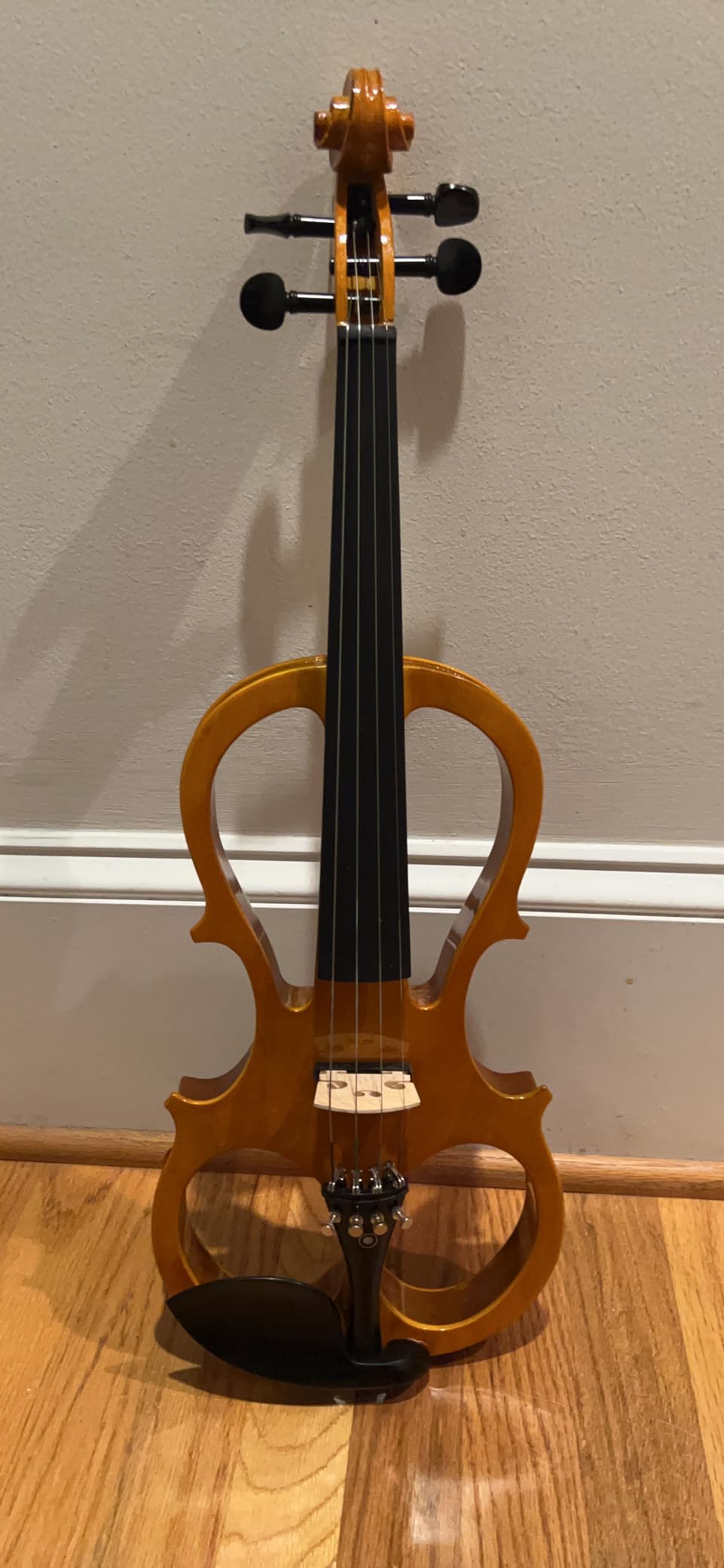Cecilio 4/4 Electric Silent Violin Set, Solid Maple, Ebony Fittings, Yellow customer photo 2