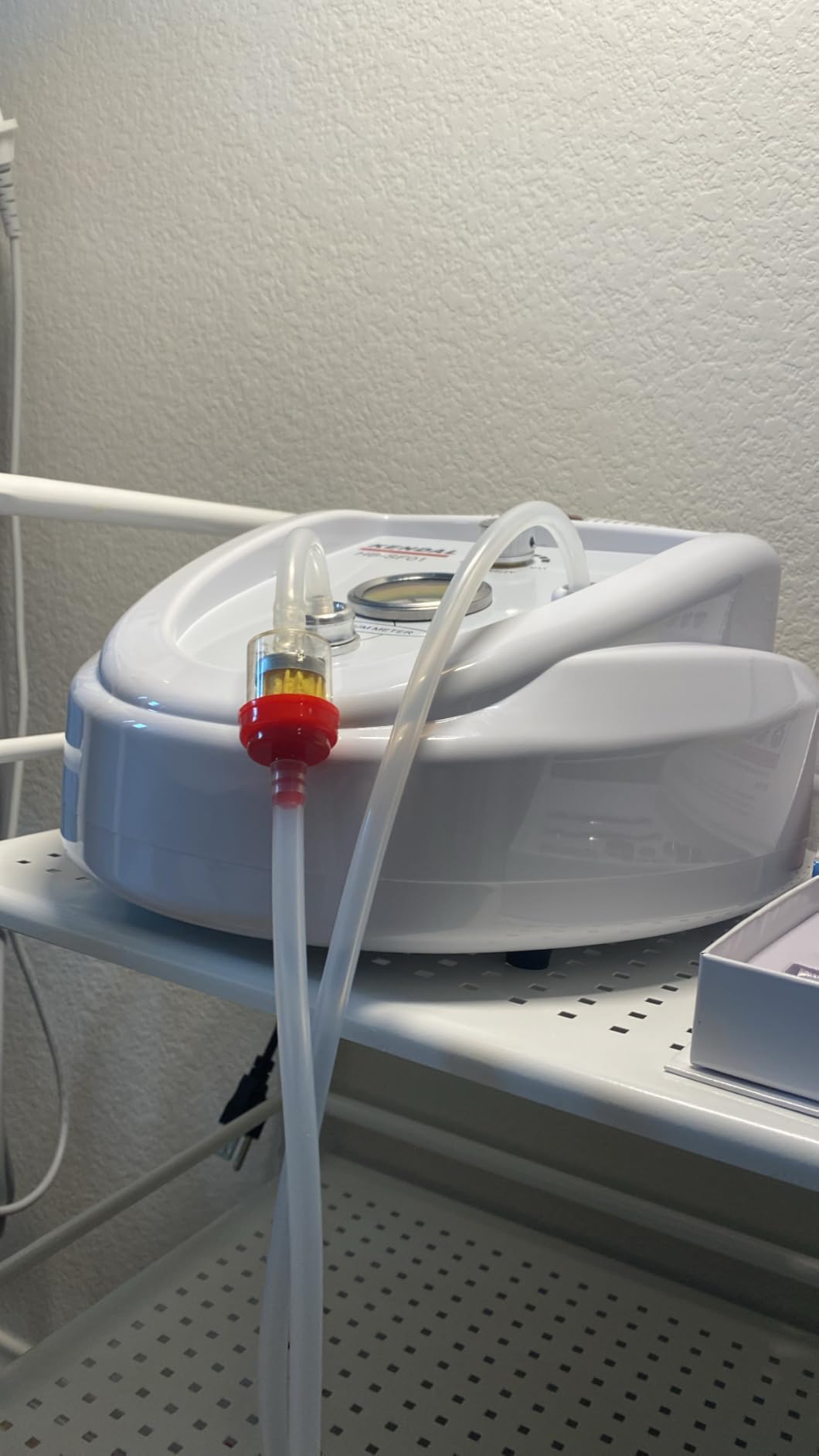 Kendal Professional Diamond Microdermabrasion Machine, Dermabrasion Facial Skin Care Equipment, Also Good for Home Use AC 110V HB-SF01 customer photo 2