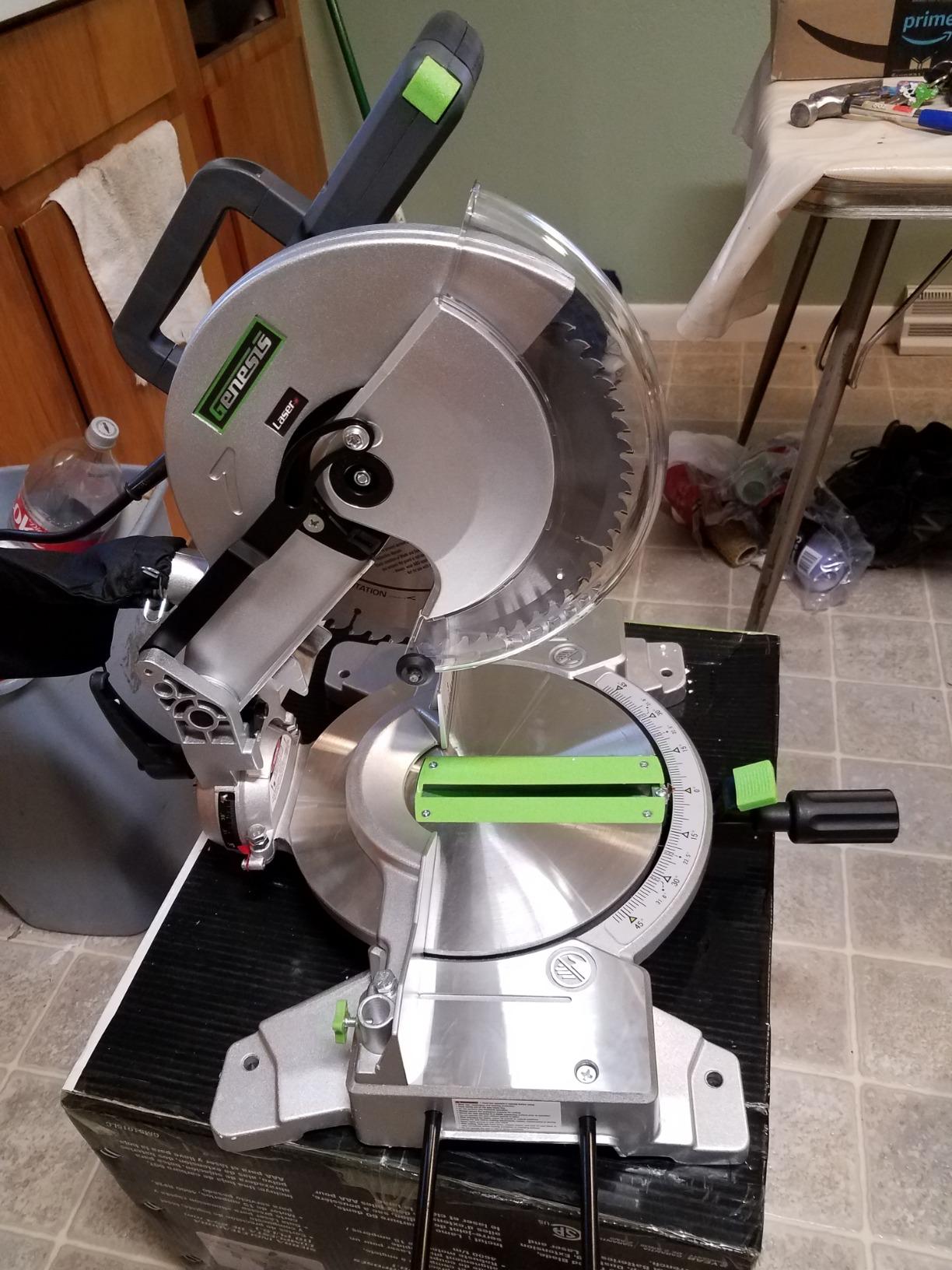 Genesis GMS1015LC 15-Amp 10-Inch Compound Miter Saw with Laser Guide and 9 Positive Miter Stops, Gray customer photo 1