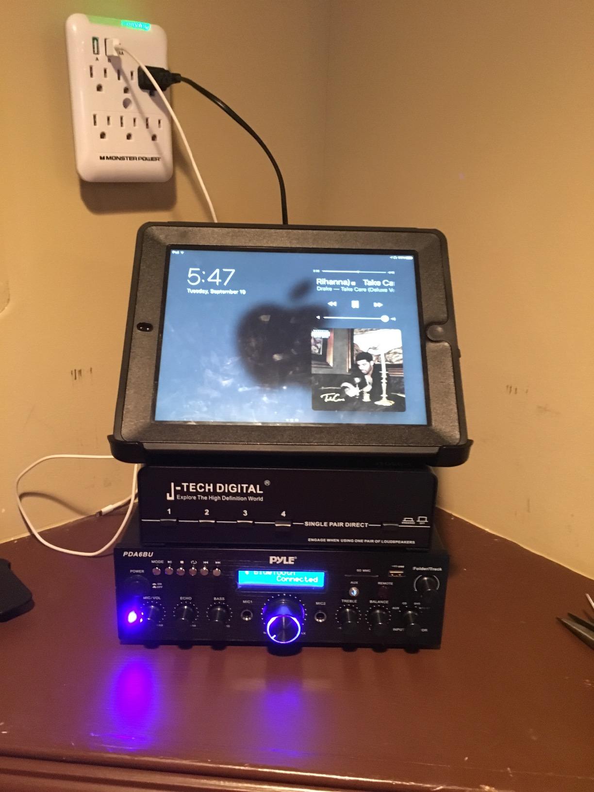J-Tech Digital 8x8 HDMI Matrix Switch HDMI 2.0 HDR 4K@60Hz YUV 4:4:4, HDCP 2.2/1.4, 18Gbps, EDID, IP/Ethernet Control, Compatible with Control4 Driver [JTECH-8x8-H20] customer photo 1