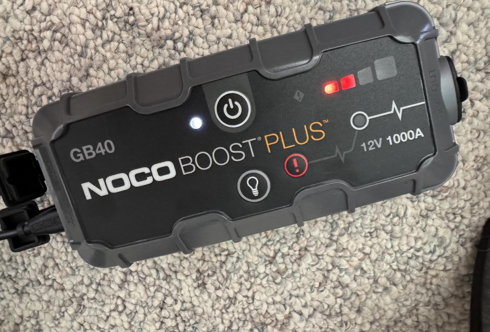 NOCO Boost GB40 12V 1000A UltraSafe Portable Lithium Jump Starter | Spark-Proof + Reverse Polarity Protection - Power Bank - 100-Lumen LED Flashlight - For 6.0L Gas and 3.0L Diesel Engines customer photo 2