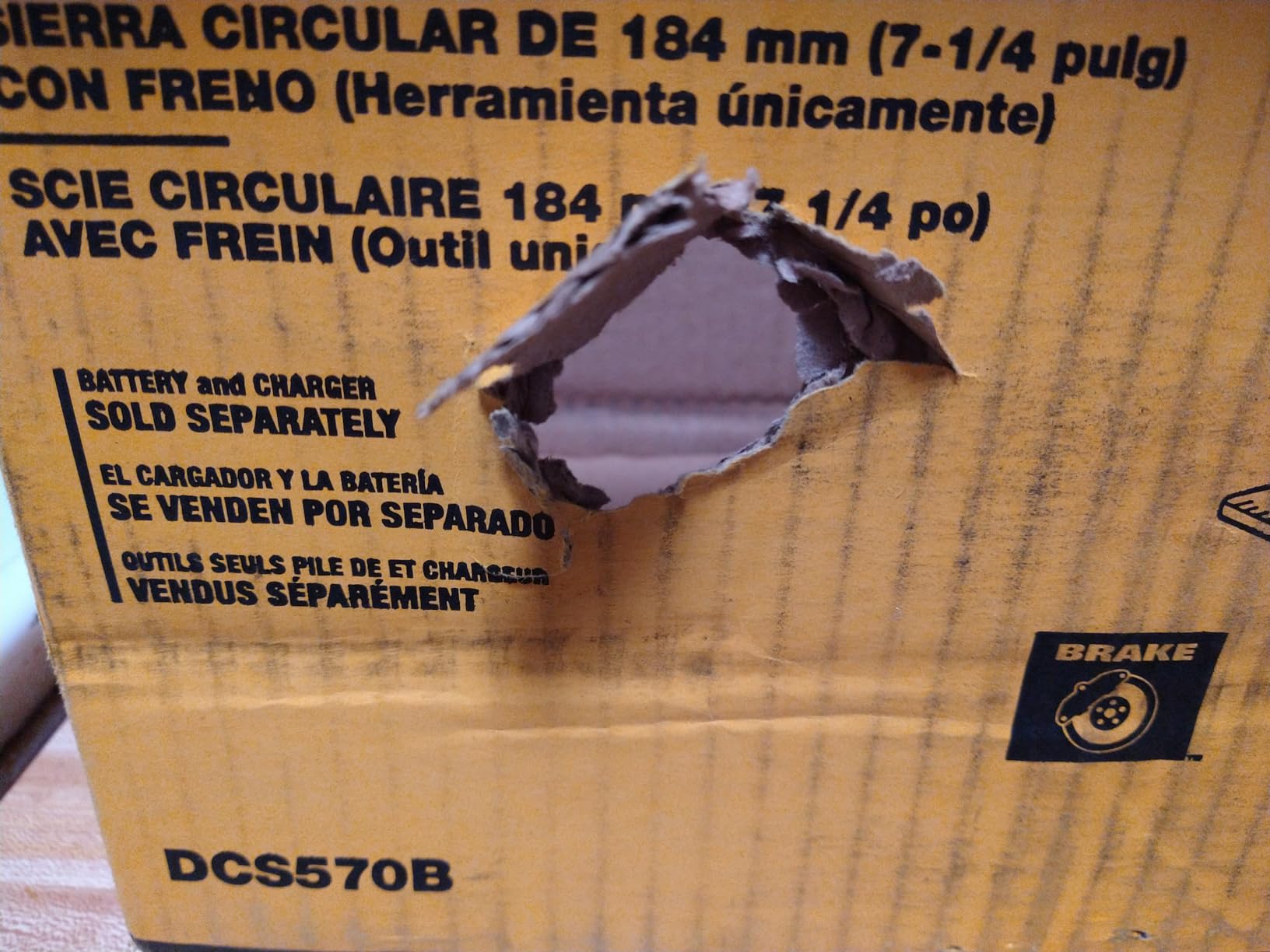 DEWALT 20V MAX Circular Saw Cordless with Brake, 7-1/4 Inch, Tool Only (DCS570B) customer photo 1