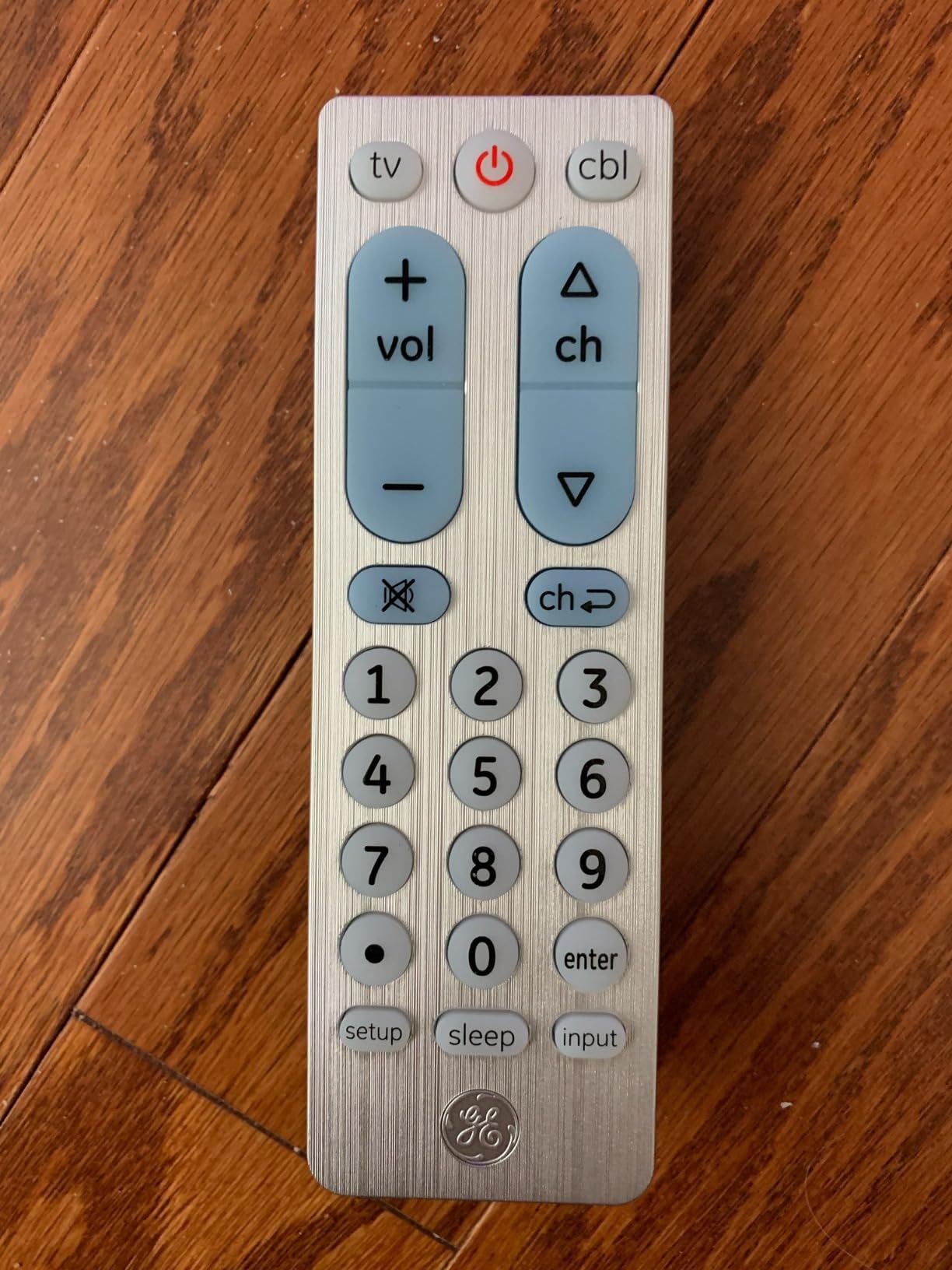 GE Big Button Universal Remote Control for Samsung, Vizio, Lg, Sony, Sharp, Roku, Apple TV, TCL, Panasonic, Smart TVs, Streaming Players, Blu-Ray, DVD, 2-Device, Silver, 33701 customer photo 1