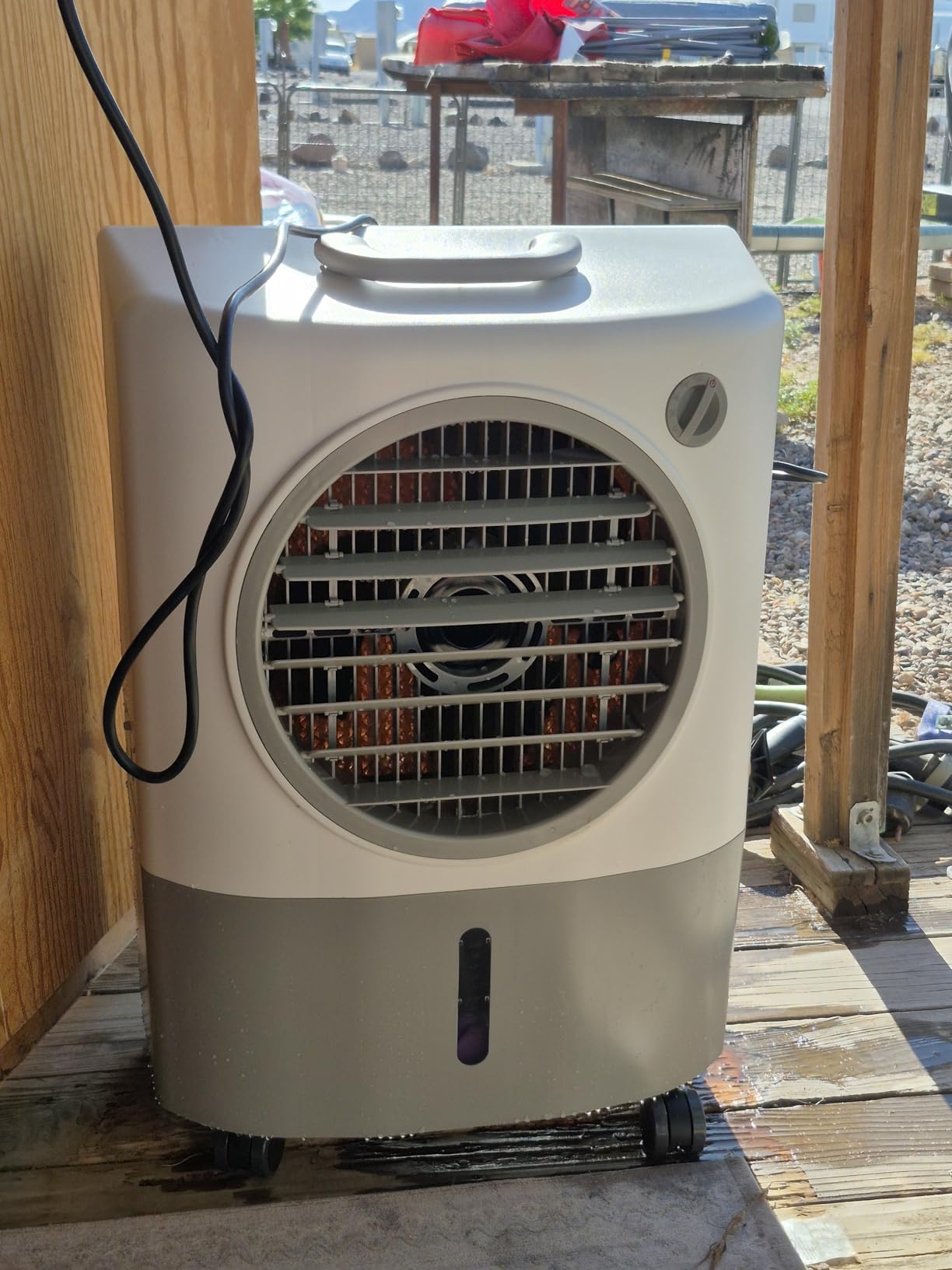 Hessaire MC18M 1300 CFM Portable Swamp Cooler, 500 sq. ft. Coverage Evaporative Air Cooler with 2-Speed Fan, High Velocity Outdoor Cooling Fan customer photo 1