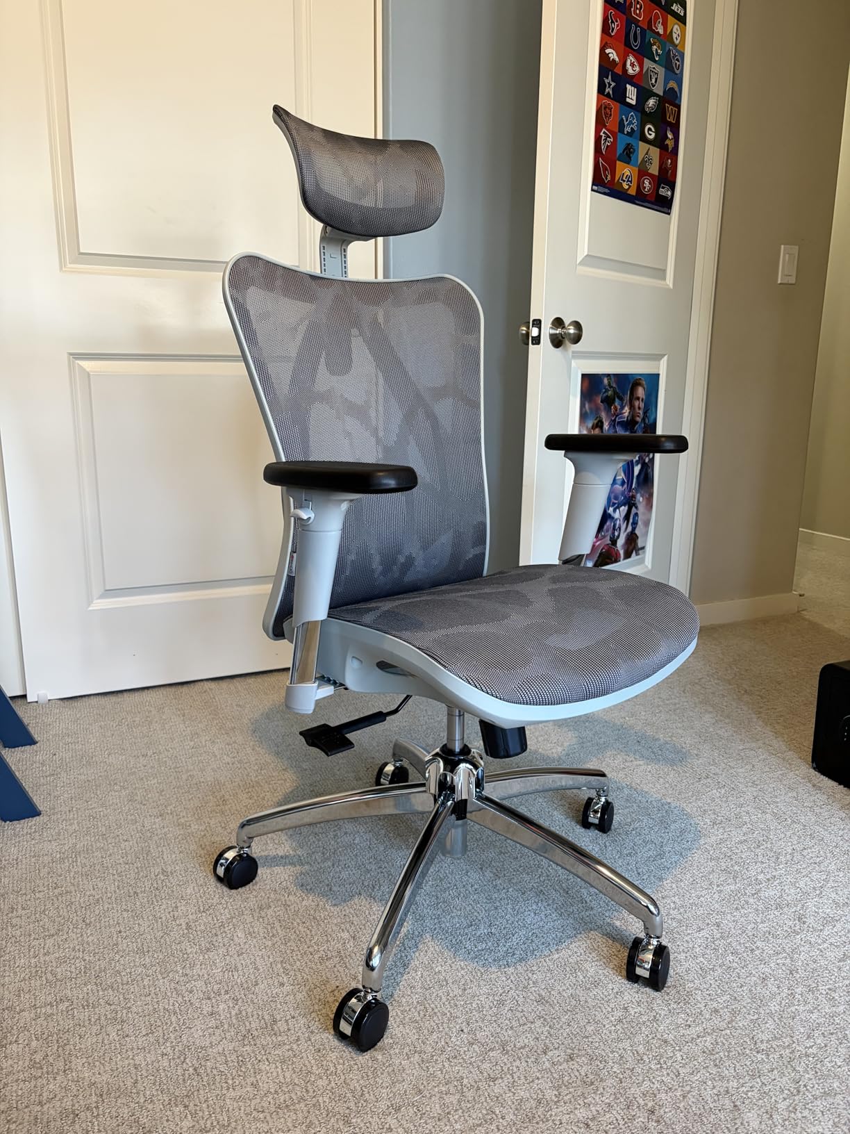 SIHOO M57 Ergonomic Mesh Office Chair, High Back Home Desk Chair with 3D Armrests, Lumbar Support and Adjustable Headrest, Comfortable Computer Chair, Big & Tall Office Chair Hold 330 LBS-Black customer photo 1