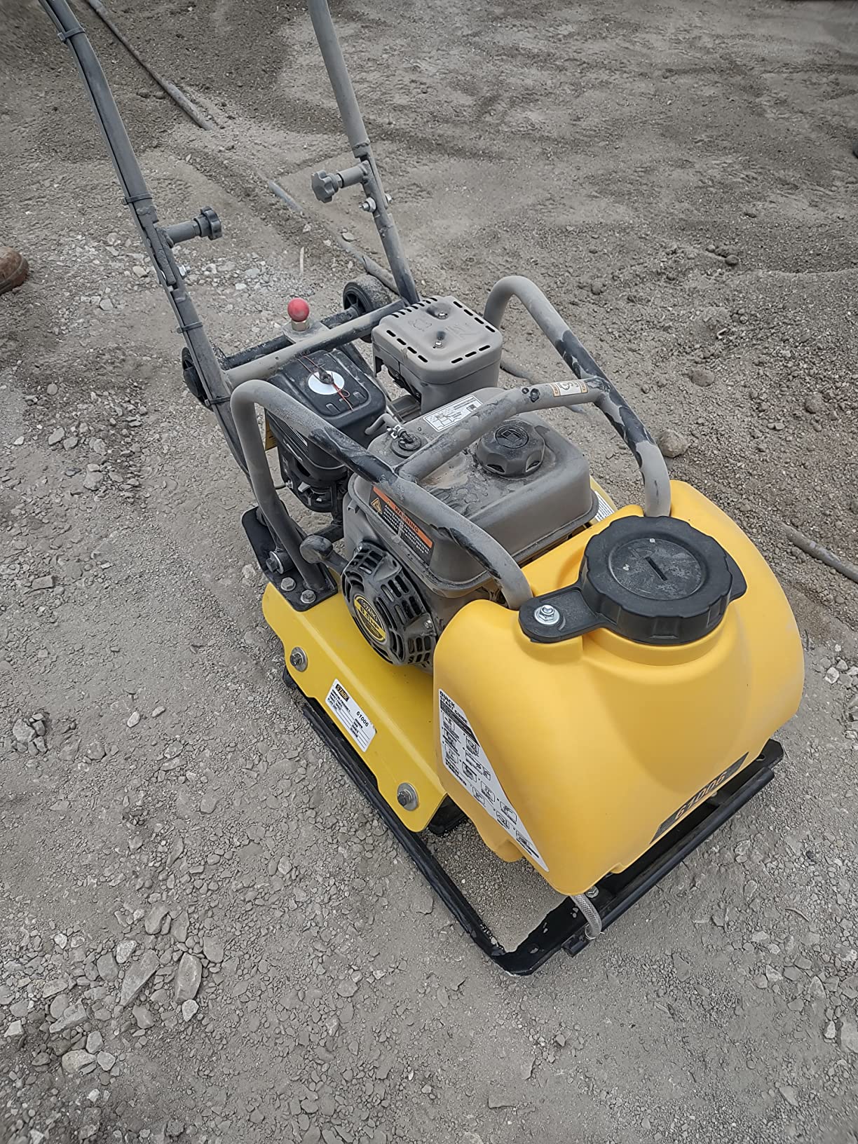 Stark USA 6.5HP Gas Plate Compactor Water Tank 25