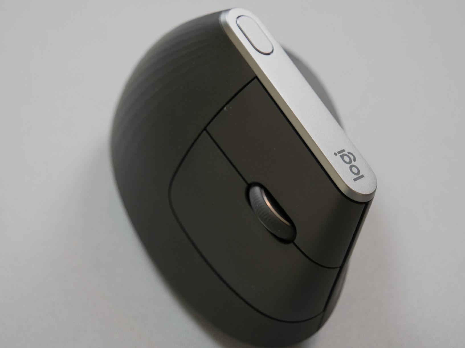 Logitech MX Vertical Advanced Ergonomic Wireless Mouse customer photo 1