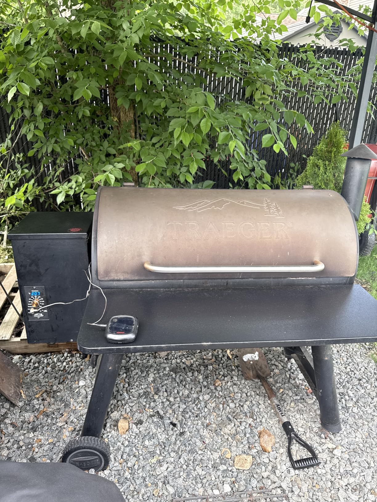 Traeger Grills Pro 34 Electric Wood Pellet Grill and Smoker, Bronze, 884 Square Inches Cook Area, 450 Degree Max Temperature, Meat Probe, 6 in 1 BBQ Grill customer photo 1