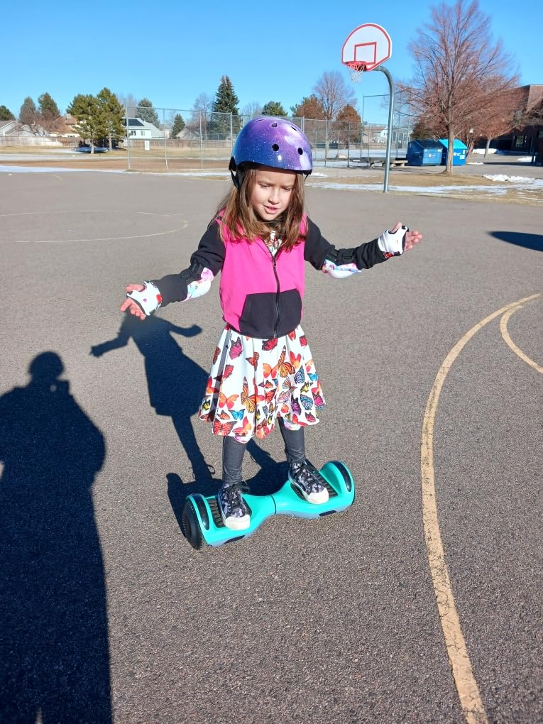 FLYING-ANT Hoverboard, 6.5 Inch Self Balancing Hoverboards with Bluetooth and Flashing LED Lights, Hover Board for Kids Teenagers customer photo 2