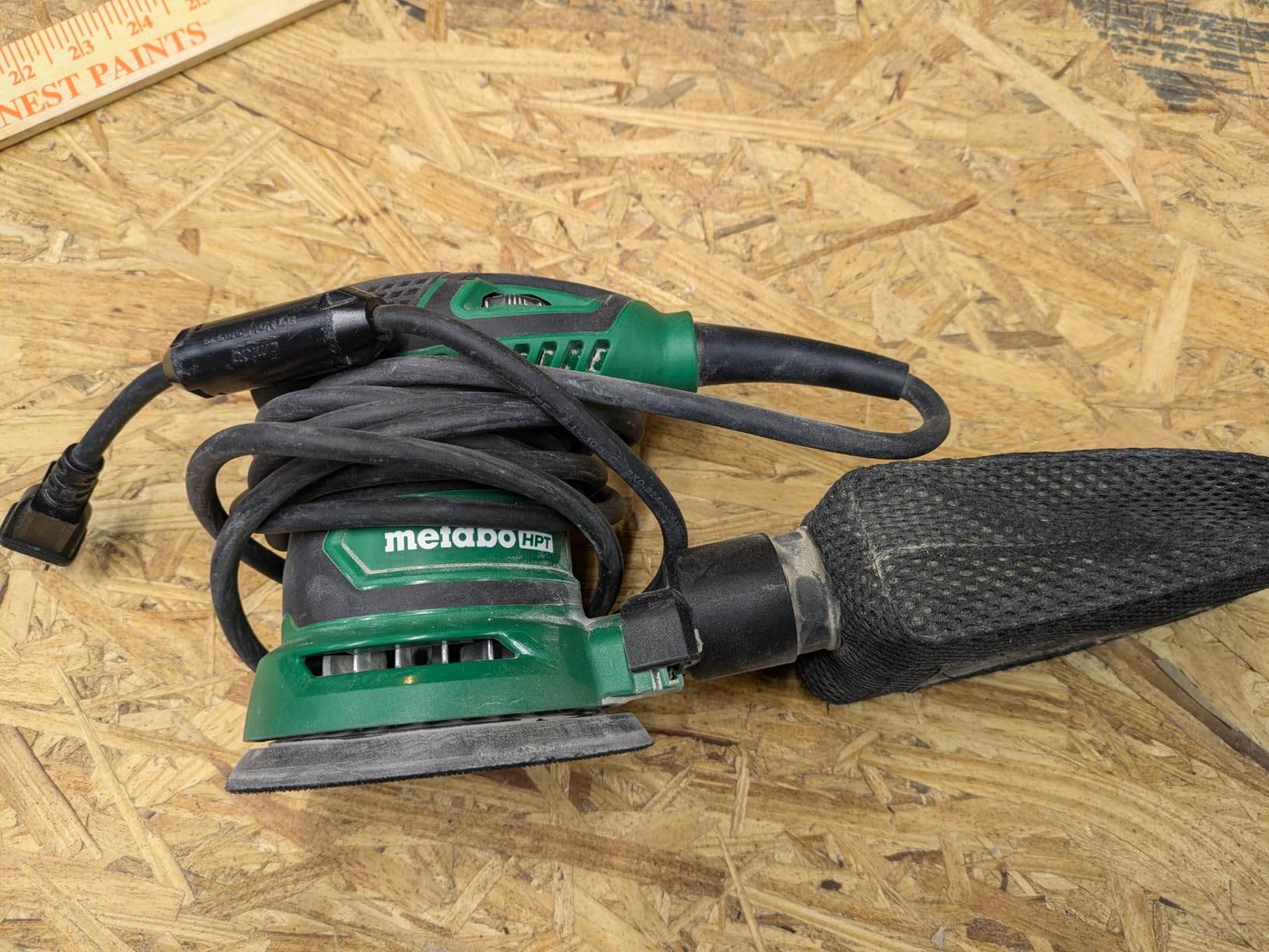 Metabo HPT 5-Inch Random Orbit Finishing Sander, Variable Speed, Palm-Style Comfort Grip, 230W 2.8 Amp Motor, 9,000-13,000 RPM, Dust Collection Hose Connector, Compact and Lightweight Design, SV13YST customer photo 2