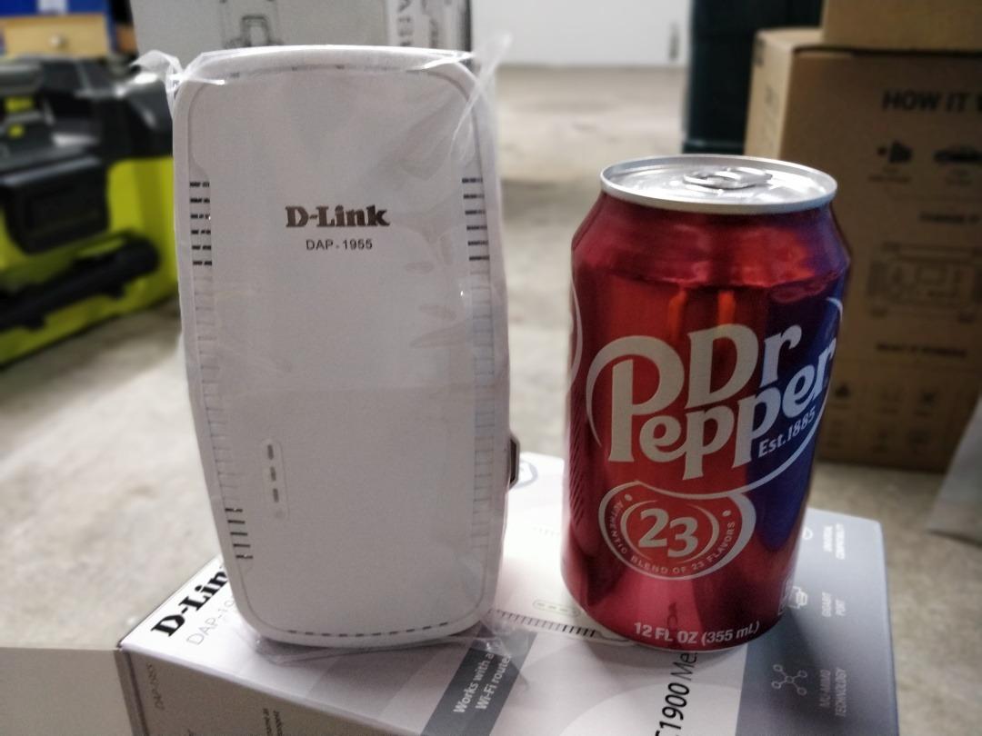 D-Link WiFi Range Extender, AC2000 Mesh Plug In Wall Signal Booster, Cover up to 2600 sq.ft. Dual Band Wireless Repeater Access Point for Smart Home (DAP-1820-US) customer photo 2