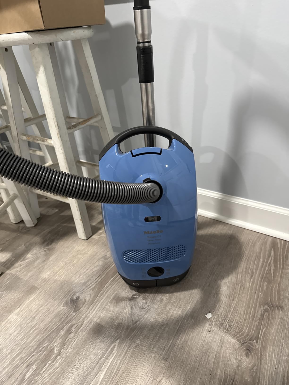 Miele Classic C1 Turbo Team Vacuum for Hard Floors & Low-Med Pile Carpet customer photo 2