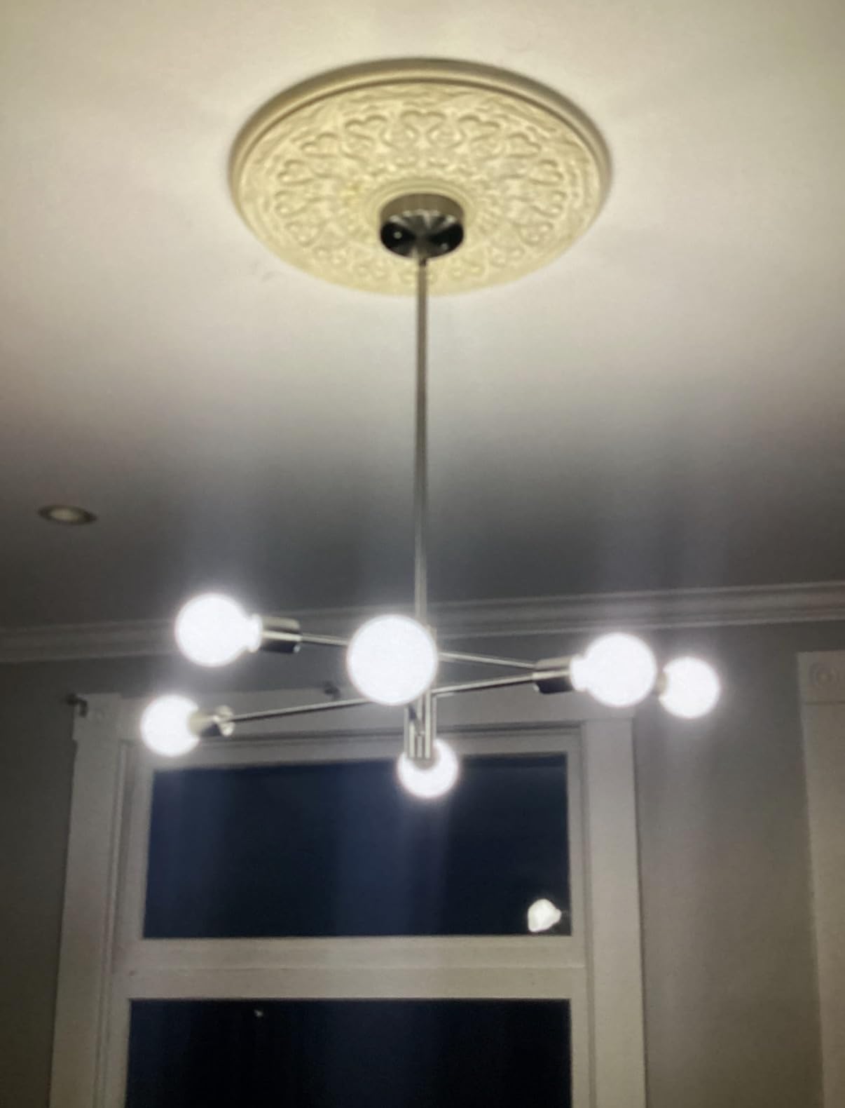 Smart 60W A19 LED Bulb - White and Color Ambiance Color-Changing Light - 1 Pack - 800LM - E26 - Indoor - Control with Hue App - Works with Alexa, Google Assistant and Apple Homekit customer photo 2