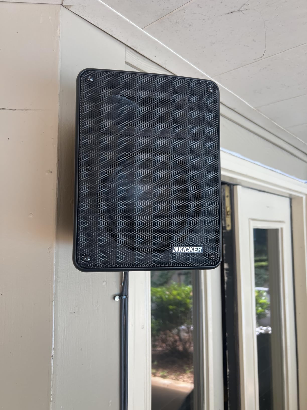 KICKER KB6B 2-Way Full Range Indoor Outdoor Speakers (Pair) Weatherproof Speakers for Patio Garage Poolside, 6.5 inch woofer, 2x5 inch Horn Tweeter Black customer photo 1