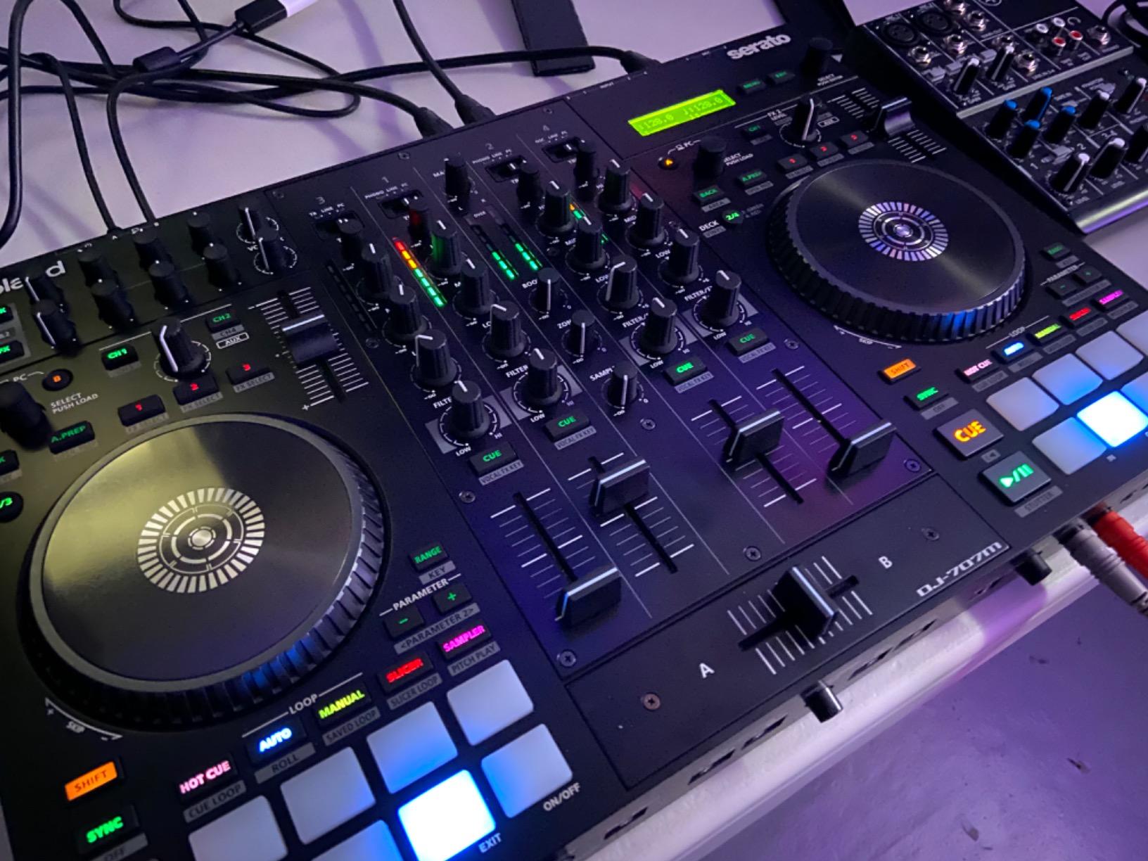 Roland DJ-707M DJ Controller for live streamers and content creators | 4-channel Serato DJ controller with dual USB and feedback suppression for mixing, performance and loudspeaker management customer photo 1