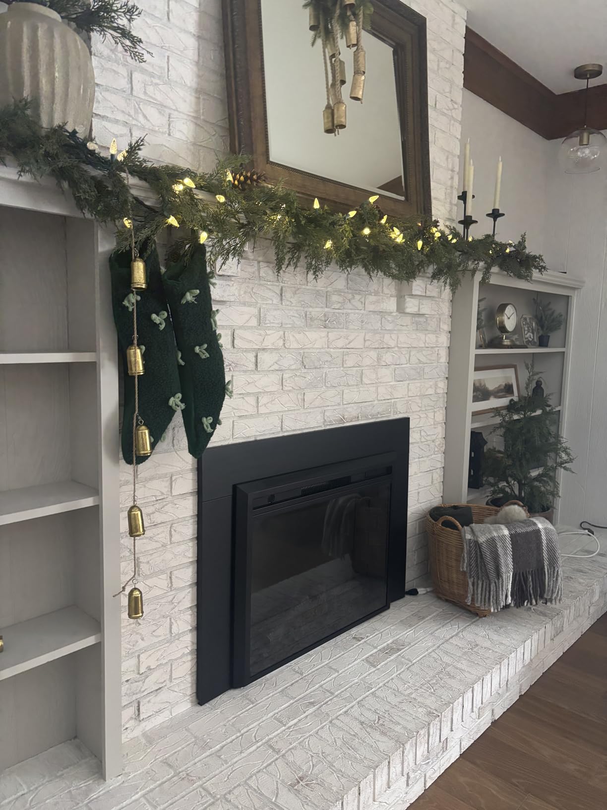 36'' Electric Fireplace Insert, Retro Recessed Fireplace Heater with Fire Cracking Sound, Remote Control & Timer, 750/1500W, Black customer photo 1