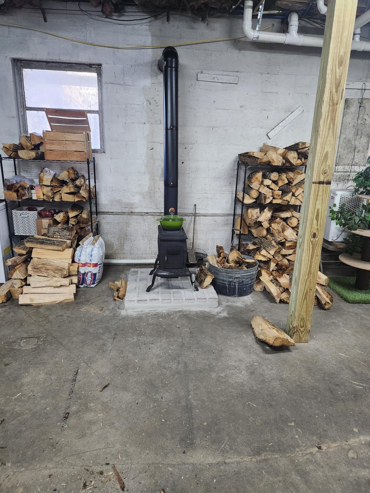 US Stove Company Cast Iron Wood Stove with Cool Touch Safety Handle, 54,000 BTUs, Heats Up To 900 sq ft, Freestanding Design, Fits 19 in Logs customer photo 2
