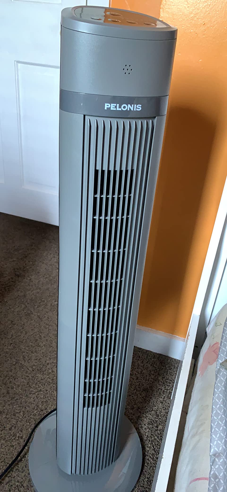 PELONIS 40-inch Bladeless Tower Fan for Bedroom, Standing Fan with Remote Control, 26ft/s, 90° Oscillation, 3 Speed Settings, 27 dB, 3 Modes, 15-Hour Timer, LED Display, Fan that Blows Cold Air, Black customer photo 1