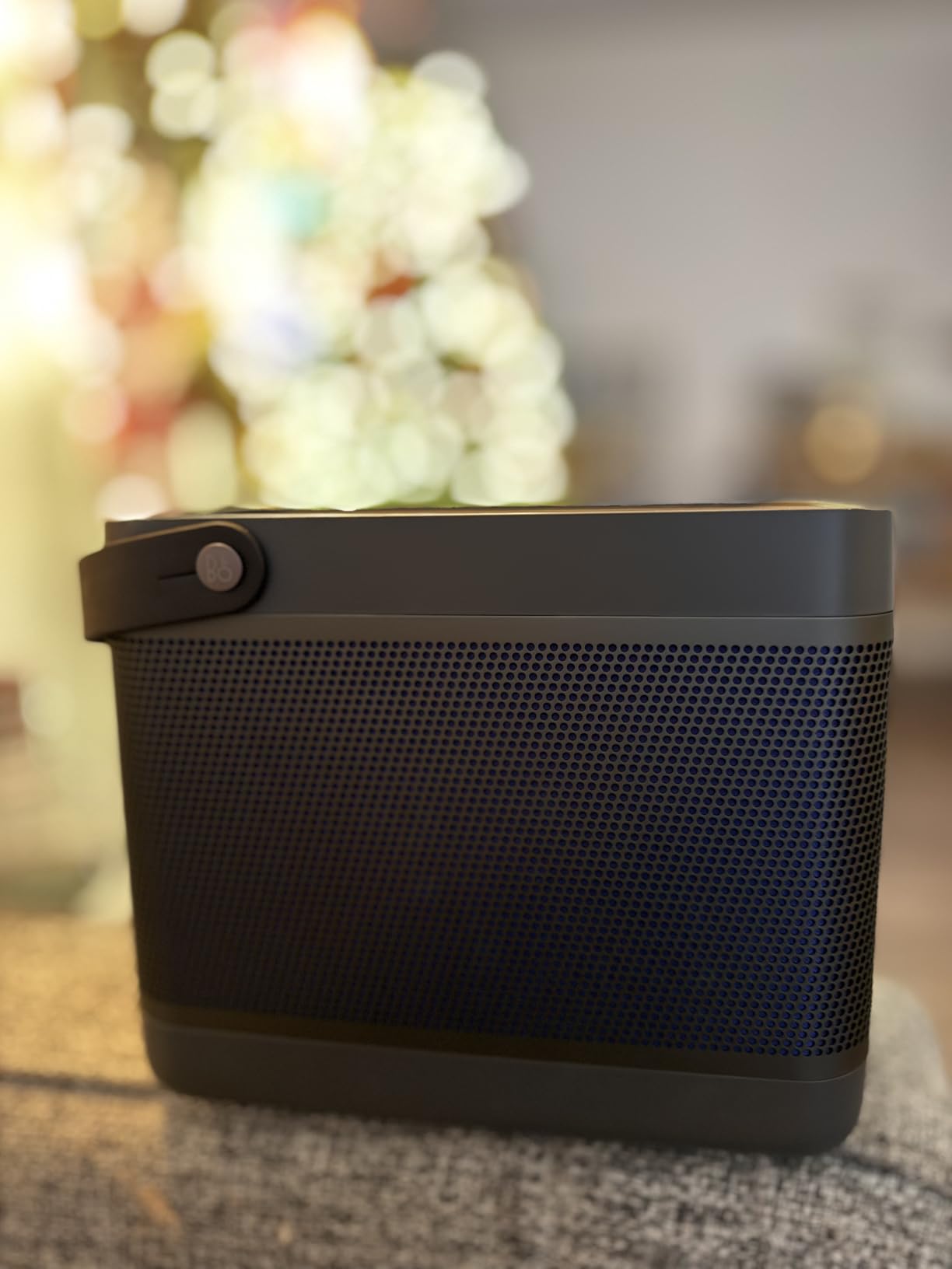 Bang & Olufsen Beolit 20 Powerful Portable Wireless Bluetooth Speaker, Anthracite customer photo 2