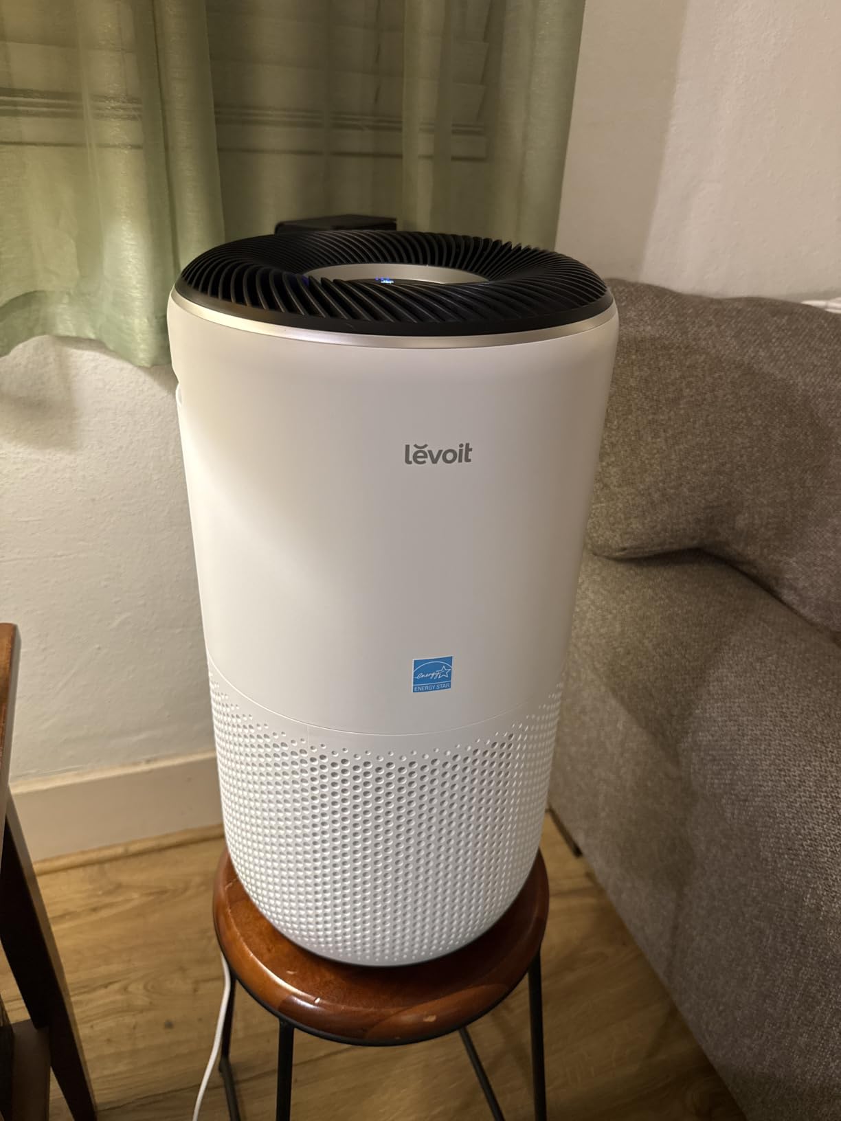 LEVOIT Air Purifiers for Home Large Room Up to 1733 Ft² With HEPA Sleep Mode, AHAM VERIFIDE, Auto Mode, Air Quality Monitor, Smart WiFi, 3-in-1 Filter For Pet Allergy, Smoke, Dust, Core 400S-P, White customer photo 2