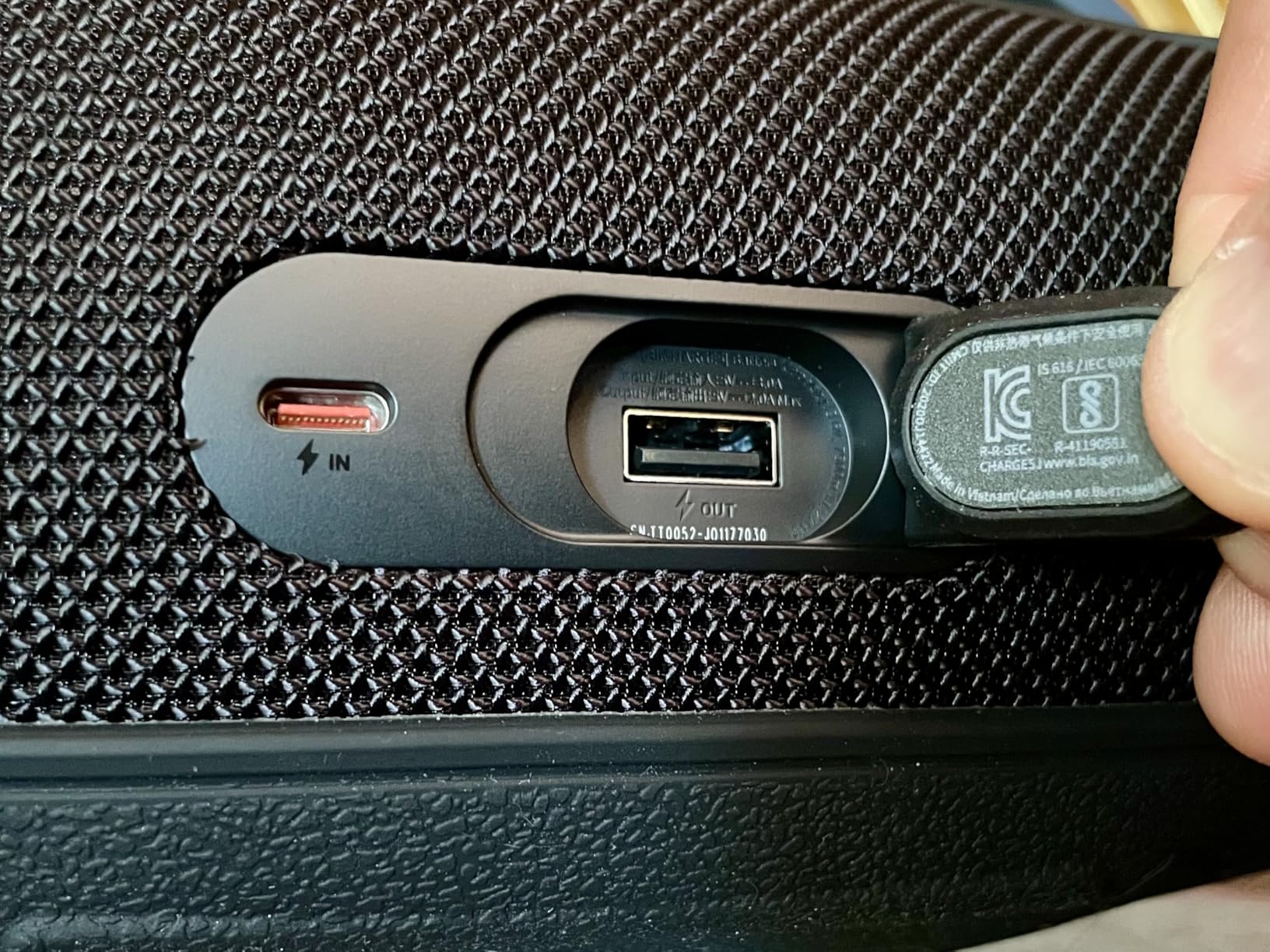 JBL CHARGE 5 - Portable Waterproof (IP67) Bluetooth Speaker with Powerbank USB Charge out, 20 hours playtime, JBL Partyboost (Teal) customer photo 2