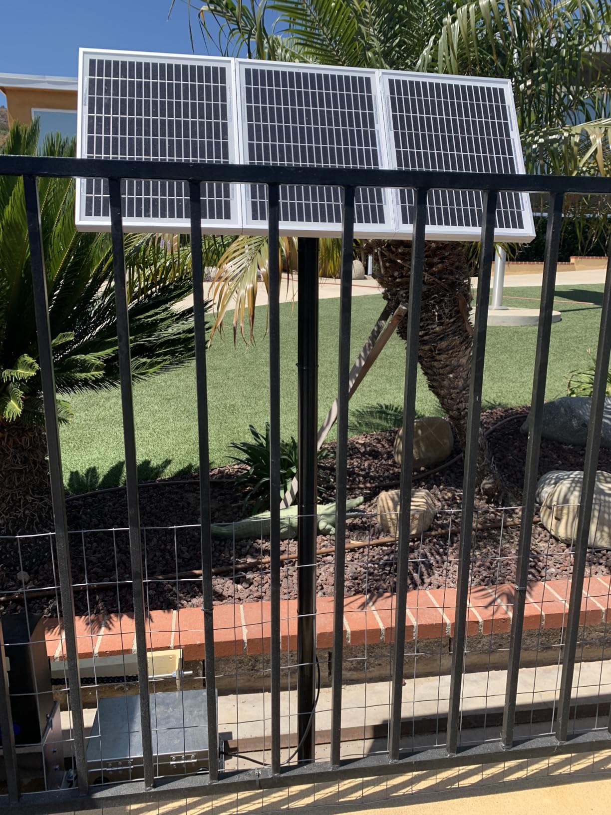 TOPENS DKC500S Solar Sliding Gate Opener Chain Drive Automatic Gate Motor for Heavy Driveway Slide Gates Up to 1300 Pounds, Battery Powered with Solar Panel Remote Control Kit customer photo 1