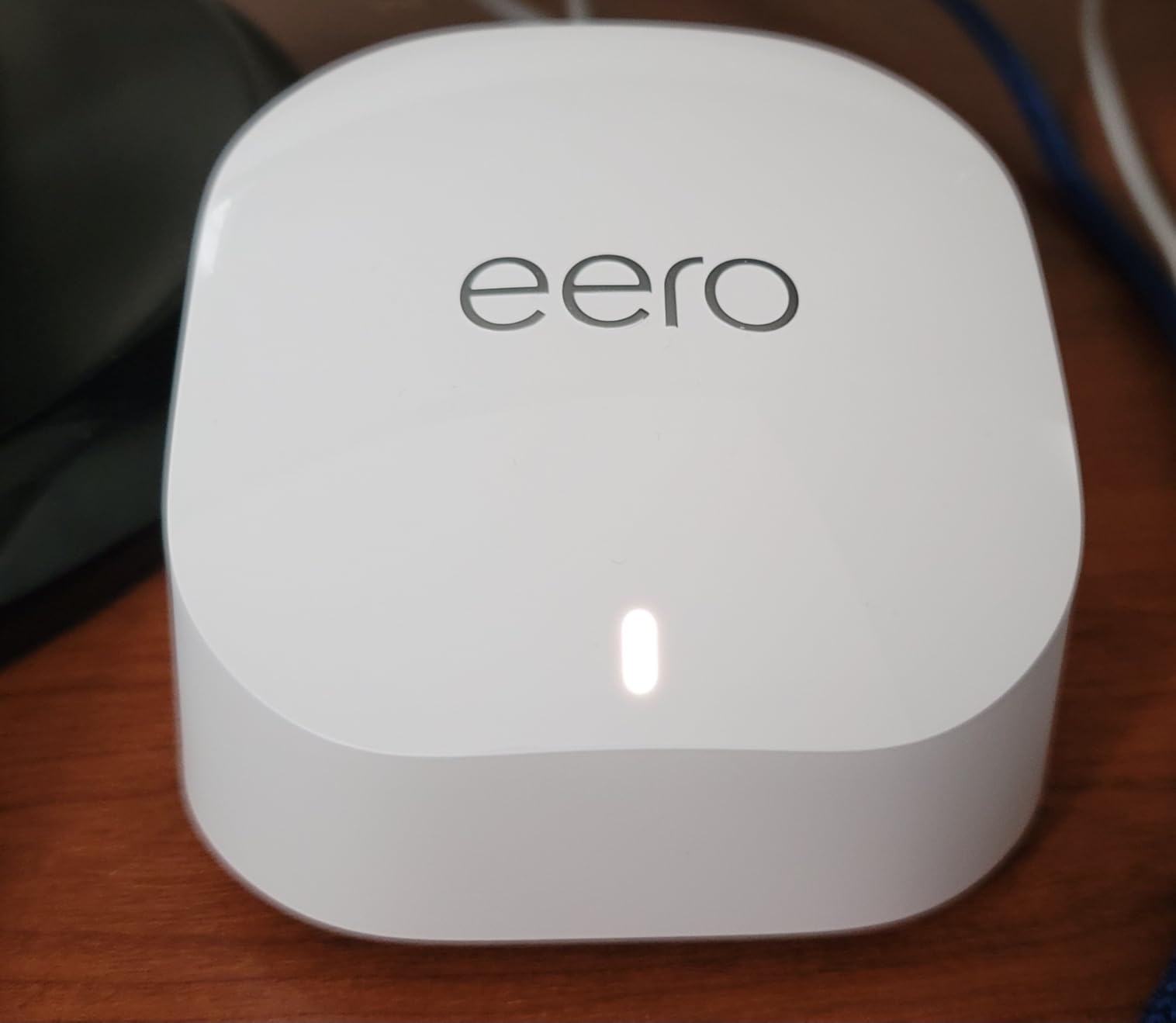 Amazon eero 6+ mesh wifi router - Supports internet plans up to a Gigabit, Coverage up to 1,500 sq. ft., Connect 75+ devices, 1-pack customer photo 2