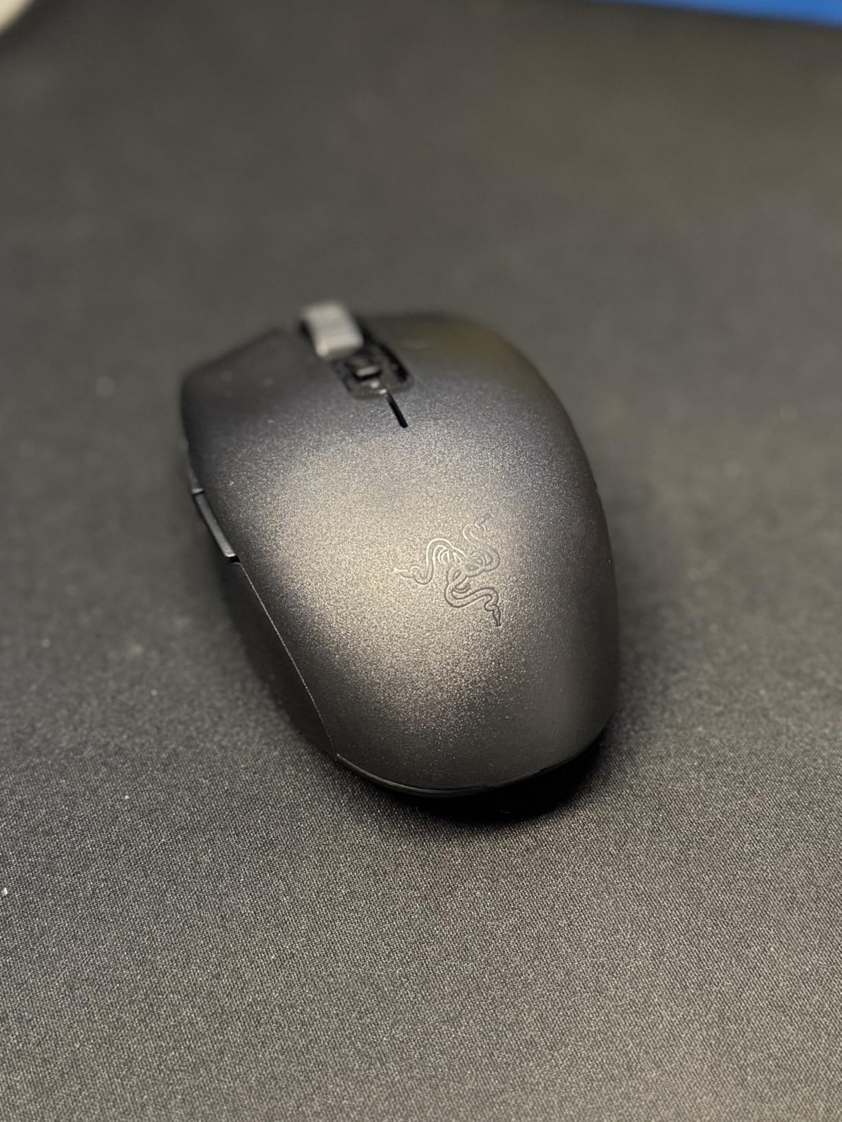 Razer Orochi V2 Wireless Gaming Mouse - Ultra Lightweight & Portable, Bluetooth & 2.4Ghz Wireless Connectivity, 18K DPI, Up to 950hrs Battery Life, Compatible with PC & Mac - White customer photo 1
