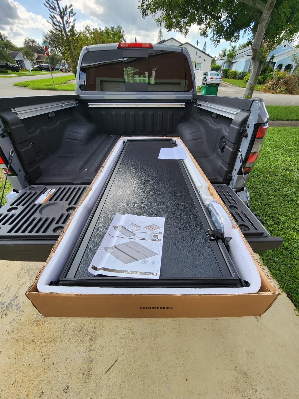 5FT Hard TRI-FOLD Tonneau Cover 05-26 Nissan Frontier Truck 60Inch Bed | Build-In Led Light, No-Drill install, Heavy-Duty Aluminum, Waterproof customer photo 2