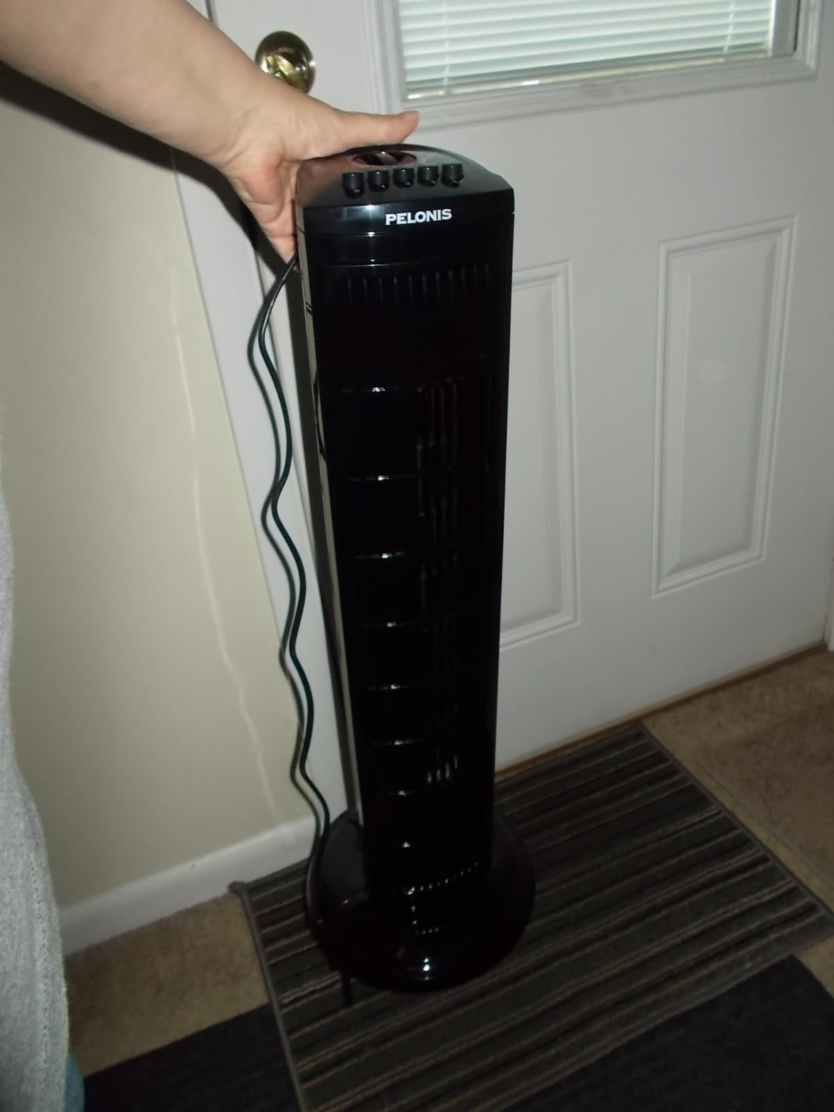 PELONIS 30 Inch Tower Fan for Bedroom, Quiet Oscillating Standing Fan with 3 Speeds, Portable Cooling Fan for Home Office Dorm Room, Auto-off Timer, Black, PFT28A2BBB customer photo 2