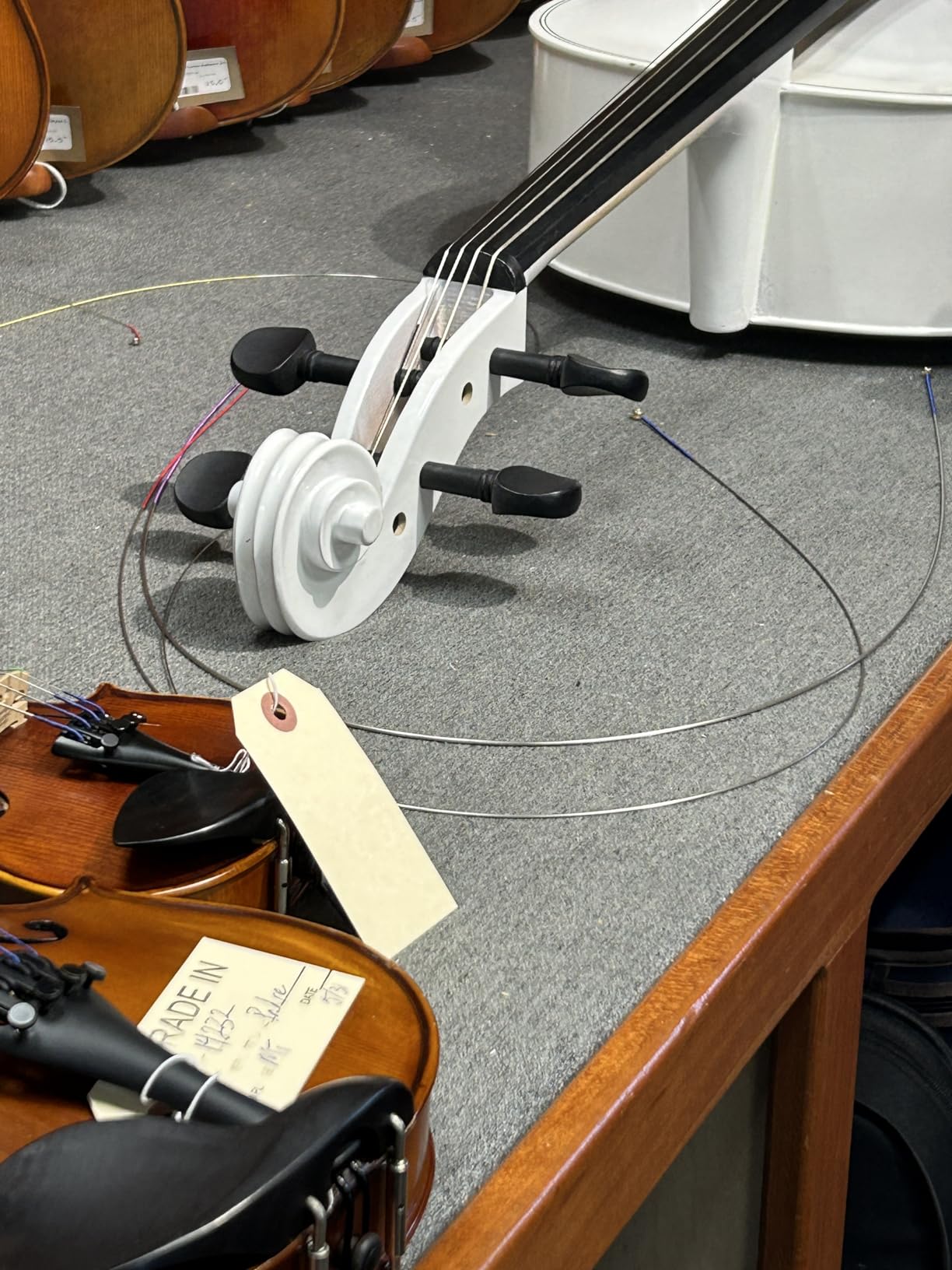 Full Size 4/4 Cello,Handmade Varnish Solid Wood Cello Kit with Bag, Bow, Rosin for Adults Student Beginners Amateurs. (Brown2) customer photo 1