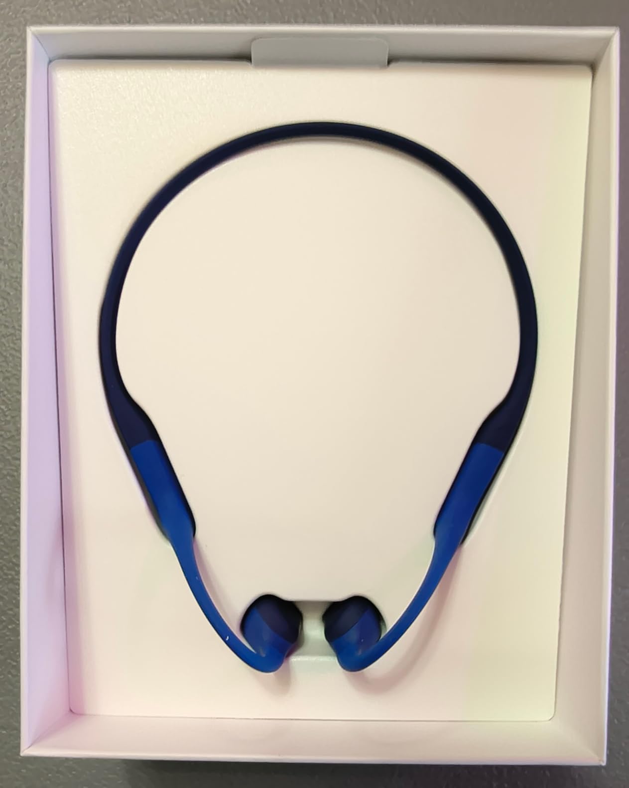 SHOKZ OpenRun Bone Conduction Open-Ear Bluetooth Sport Headphones, Running Workout, Sweat Headband, IP67 Sweat Resistant, 8H Playtime, Mic, Black customer photo 2