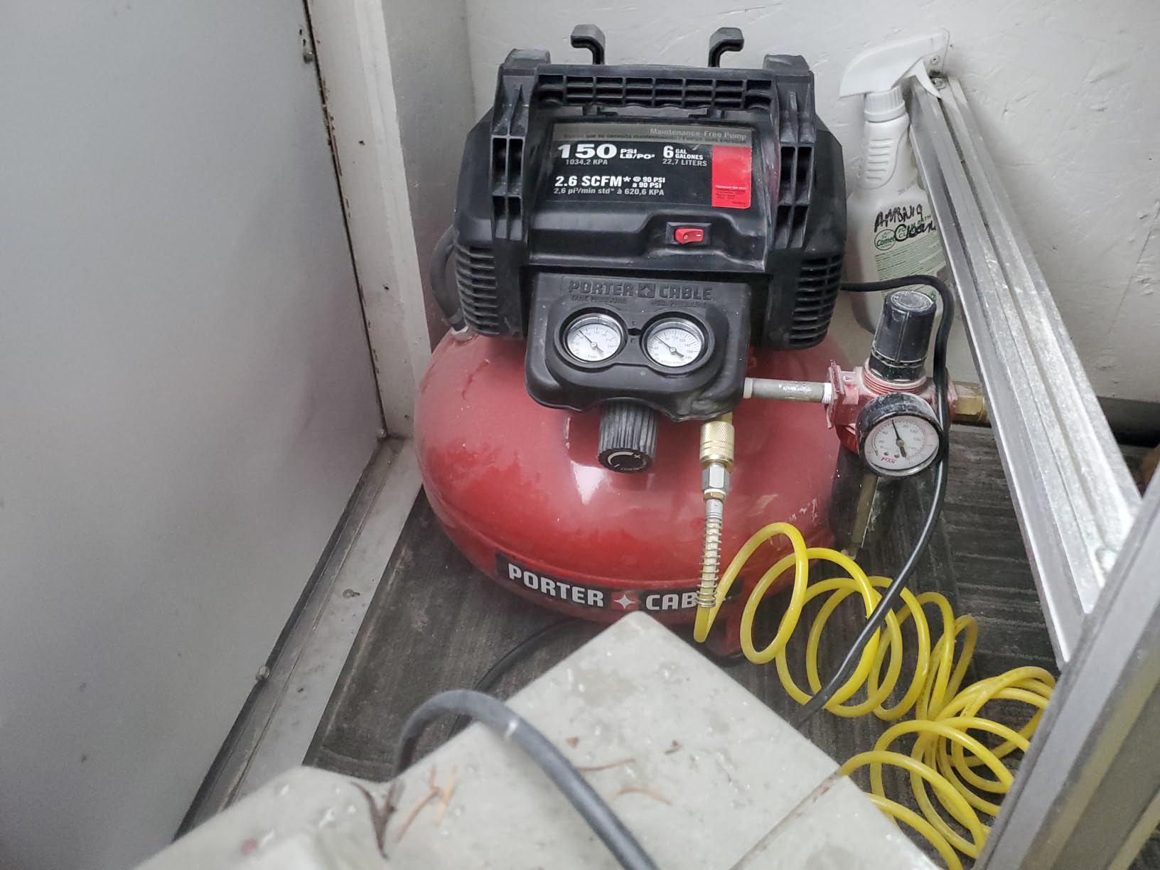 PORTER-CABLE Portable Pancake Air Compressor, 6 Gallon, 150 Max PSI customer photo 1