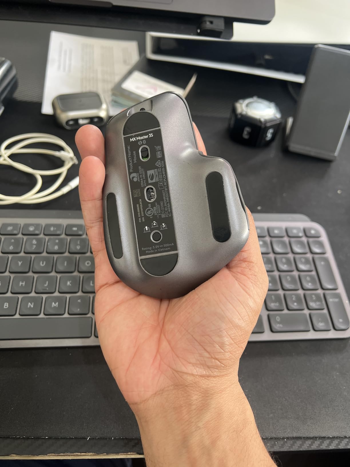 Logitech MX Master 3S Wireless Mouse Standard Edition with Logi Bolt USB Receiver, Ultra-Fast Scrolling, Ergo, 8K DPI, Track on Glass, Quiet Clicks, USB-C, Bluetooth, Windows, Linux, Chrome - Graphite customer photo 2