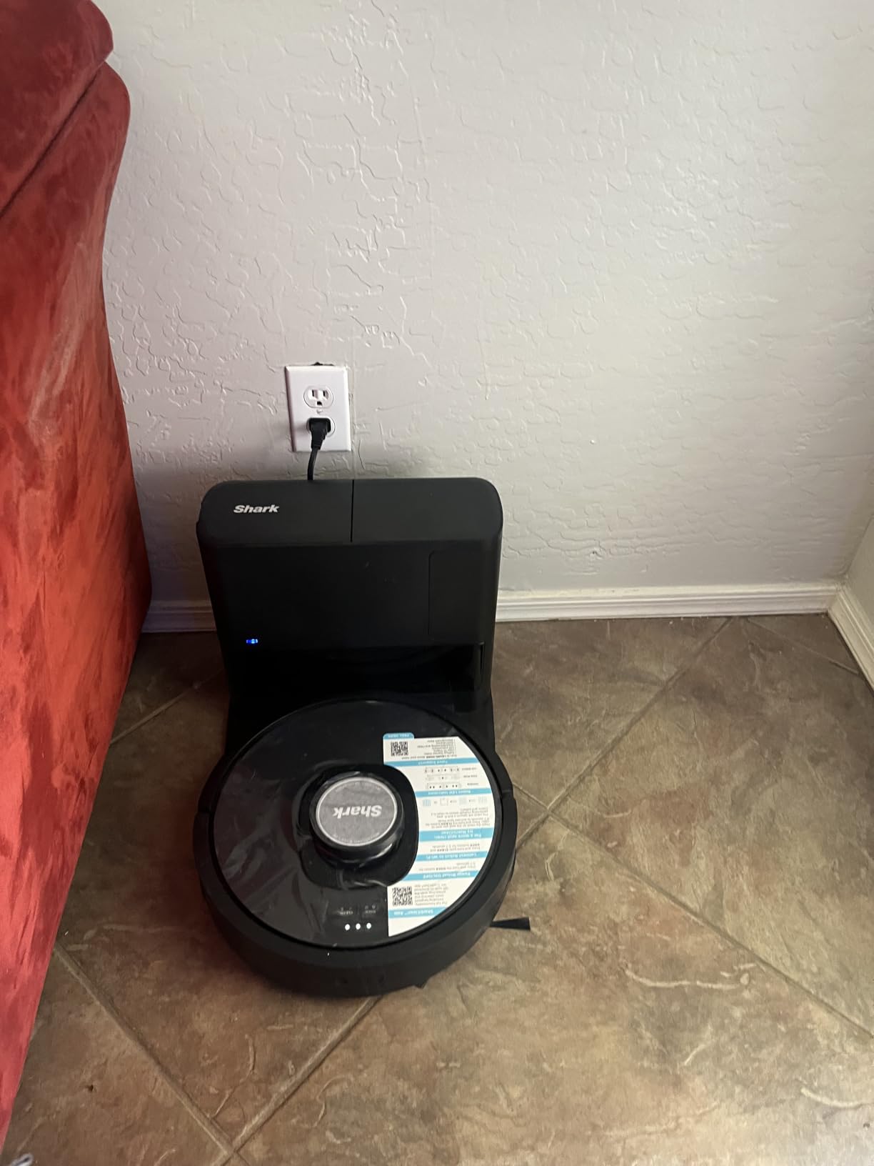 Shark Matrix Clean Robot Vacuum Cleaner with Powerful Suction for Pet Hair, Rugs, Carpets & Hard Floors | Self-Empty Base | 60-Day Capacity | Voice Control | LiDAR Navigation | White | AV2511AE customer photo 2