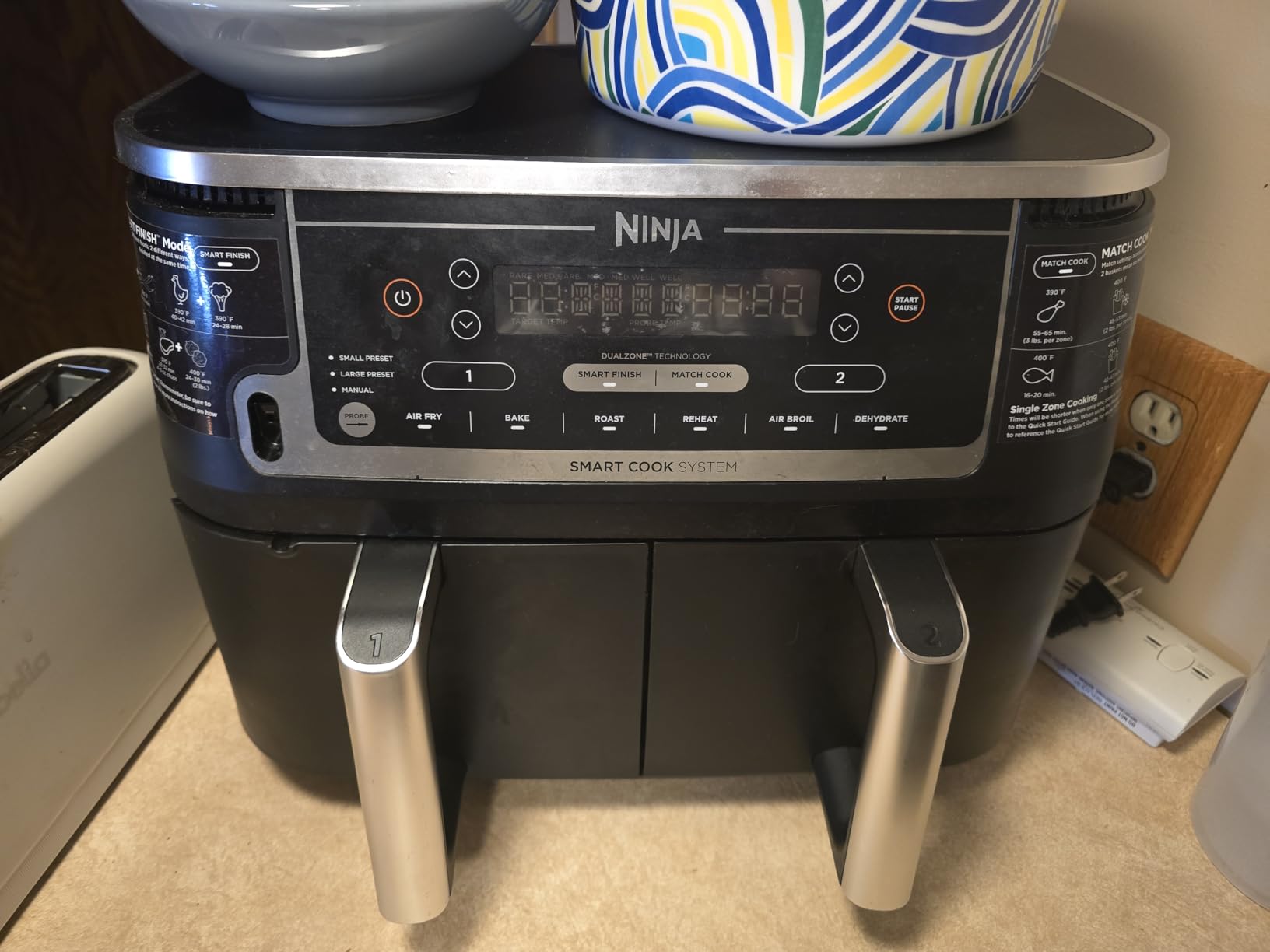 Ninja DZ550 Foodi 10 Quart 6-in-1 DualZone Smart XL Air Fryer with 2 Independent Baskets, Smart Cook Thermometer for Perfect Doneness, Match Cook and Smart Finish to Roast, Dehydrate and More, Black customer photo 1