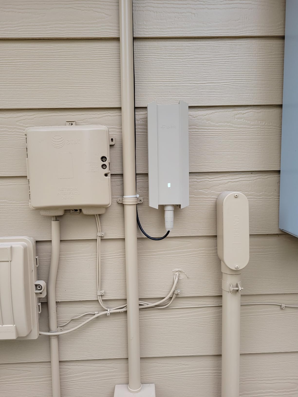 TP-Link Long Range Outdoor Access Point | WiFi Extender Outdoor Universal Compatible | WiFi 6 AX1800 Dual Band | IP68 Weatherproof | Seamless Roaming | Omada Remote Managed (EAP610-Outdoor) customer photo 2