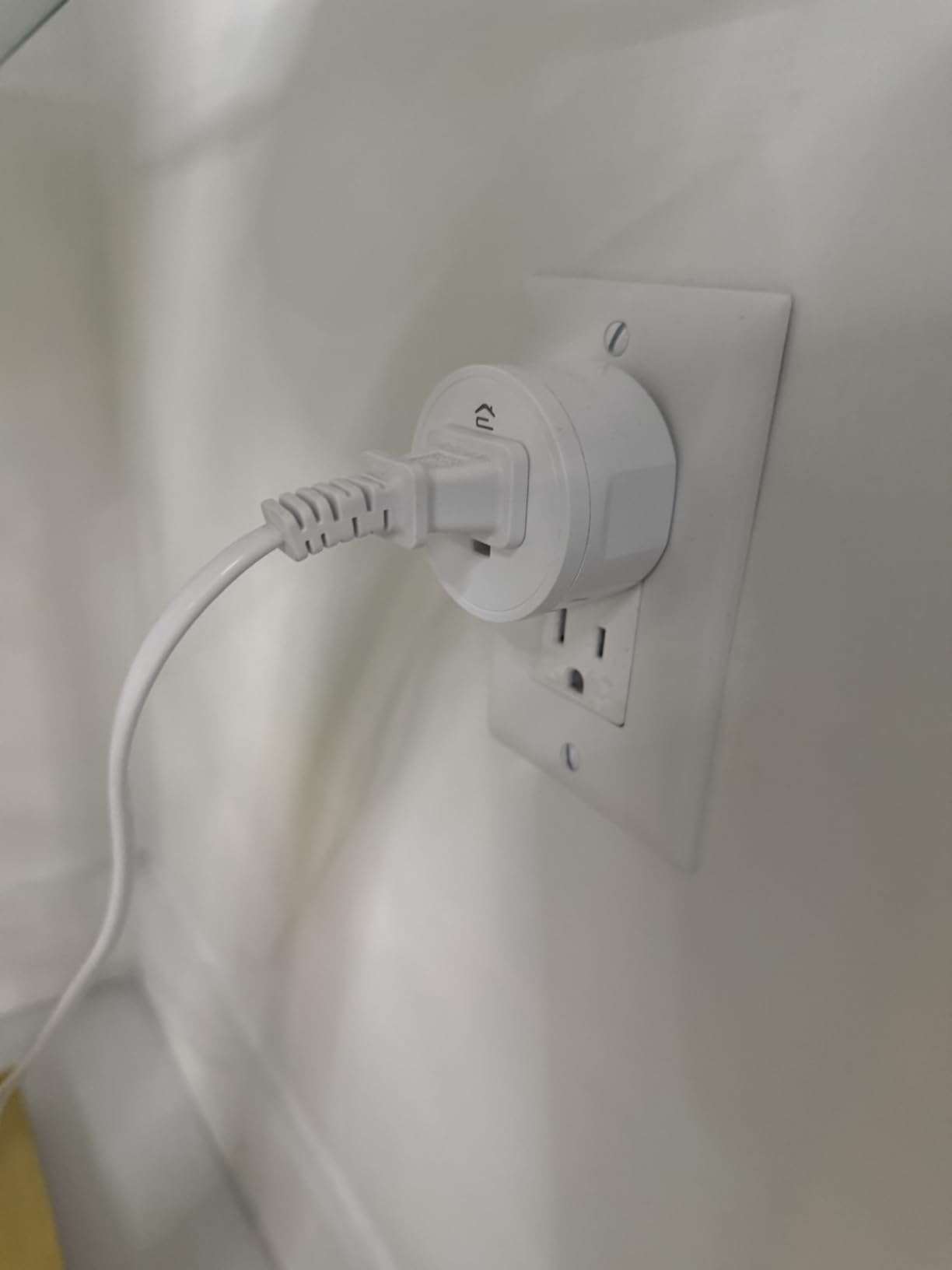 15A Smart Plug, Wi-Fi & Bluetooth Smart Outlet for High-Power Home Appliances, Works with Alexa & Google Home, Easy Setup, Timer & Remote Control, FCC & ETL Certified, 2.4GHz Wi-Fi Only customer photo 1