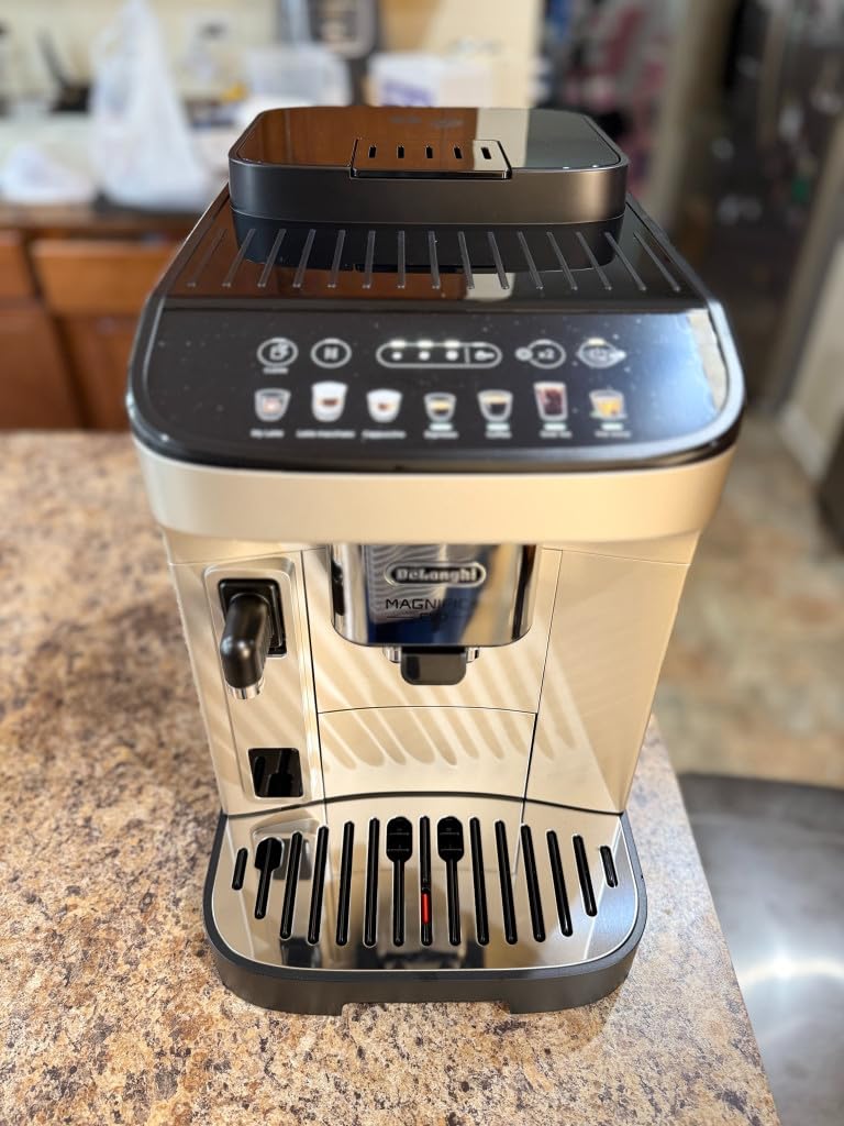 De'Longhi Magnifica Evo Automatic Espresso & Coffee Machine with Auto Milk Frother, Built-in Grinder & Auto-Clean Function - For Latte, Cappuccino, Americano, Iced Coffee, ECAM29084SB, Silver customer photo 2