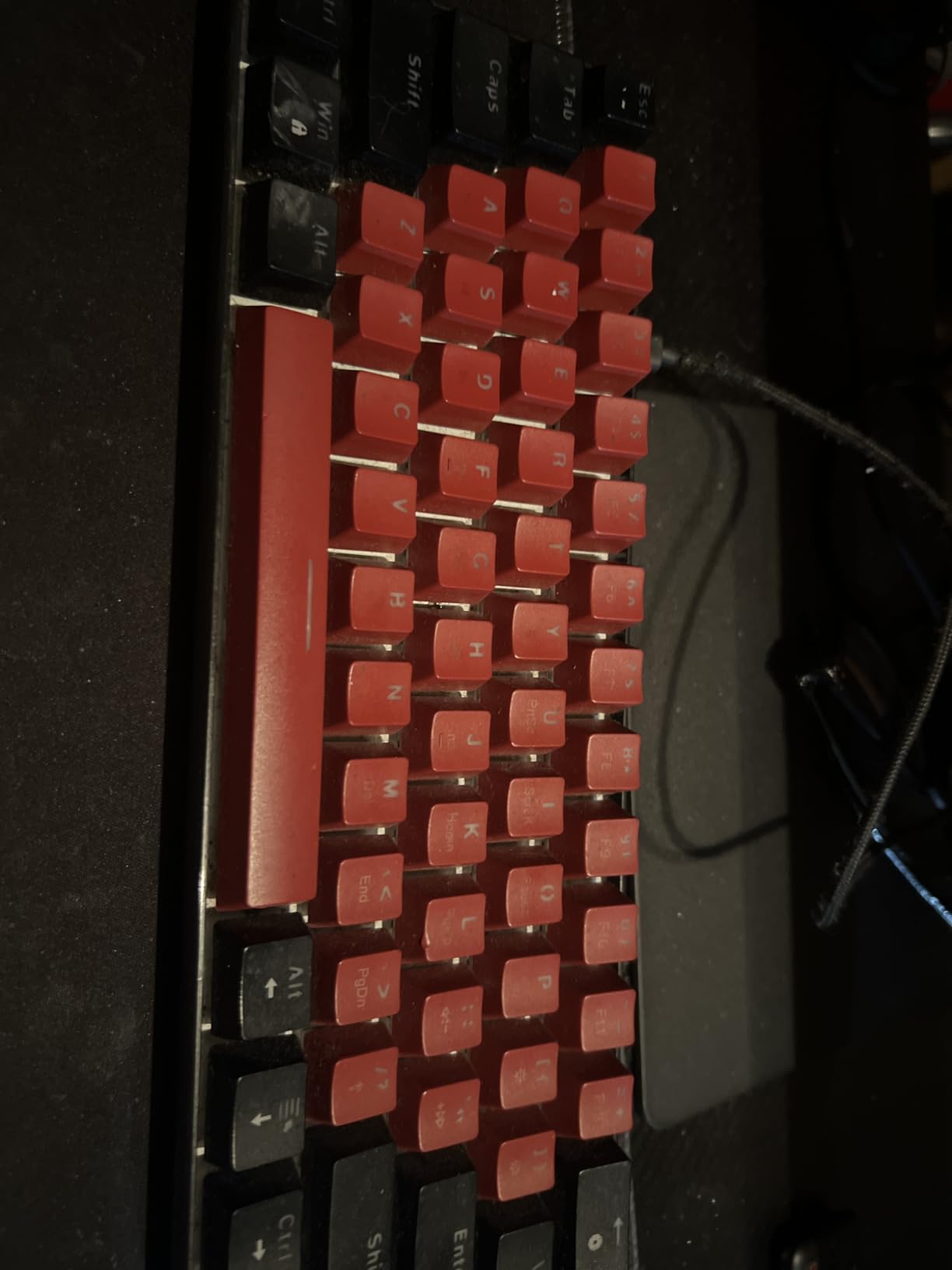 Snpurdiri 60% Wired Mechanical Gaming Keyboard, Mini Gaming Keyboard with 61 Keys for PC, Windows XP, Win 7, Win 10 (Black-Red, Red Switches) customer photo 1