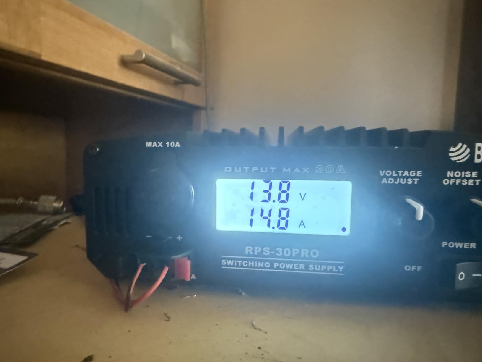 BTECH RPS-30PRO 30 Amp Regulated Universal Compact Bench Power Supply, AC-to-DC Power Convertor, 13.8V (9~15VDC Adjustable) with Noise Offset Adjustment, Includes Multiple Power Connections customer photo 2