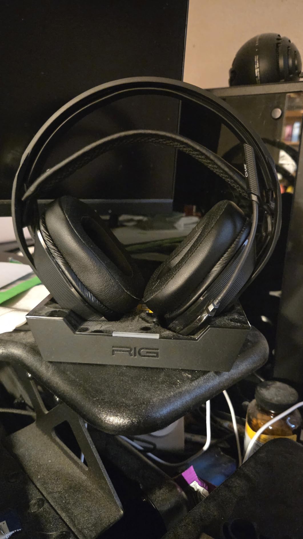 RIG 800 PRO HX Wireless Gaming Headset & Multi-Function Base Station Officially Licensed for Xbox Series X|S, Xbox One, Windows 10/11 PCs - Dolby Atmos 3D Audio - Up to 60 Hour Battery customer photo 1