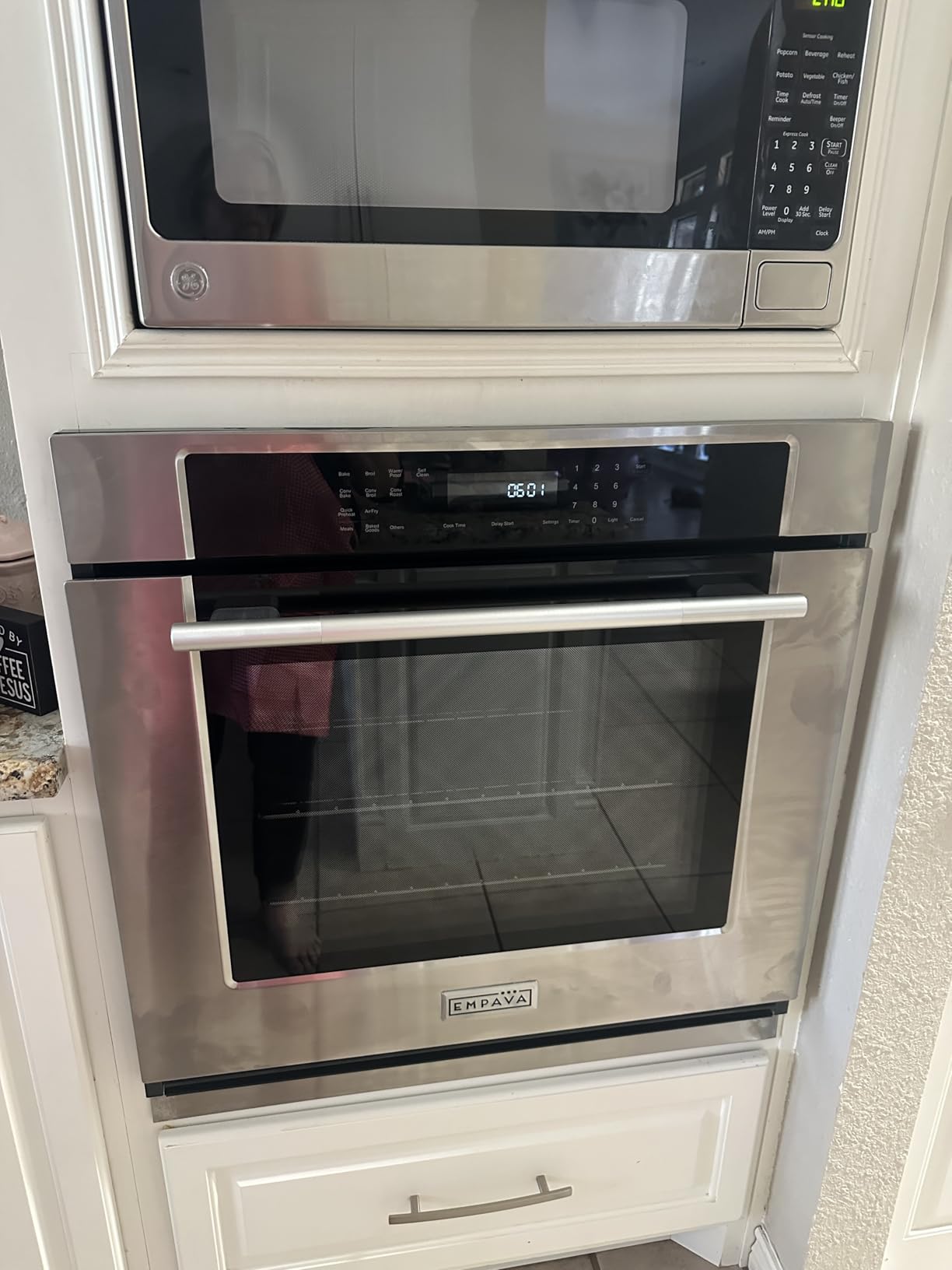 Empava 30 in. Electric Single Wall Oven Air Fryer Combo, Built-in, 10 Cooking Functions, LED Digital Display, Convection Fan, Touch Control, Stainless Steel (EMPV-30WO04) customer photo 1
