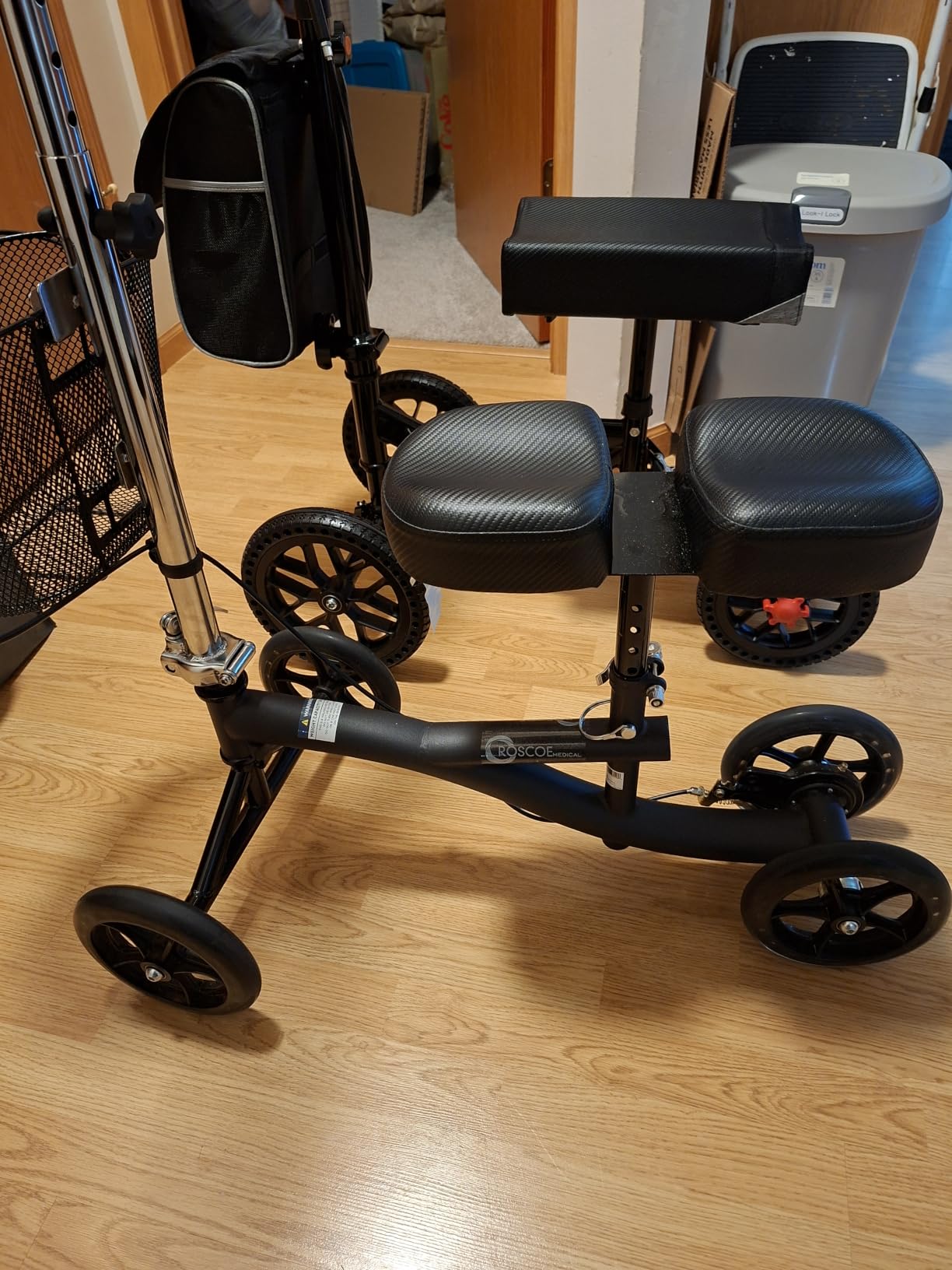 BlessReach All Terrain Foldable Knee Scooter Walker - Economical Knee Walker for Foot Injuries, Compact Crutches Alternative - Black customer photo 2