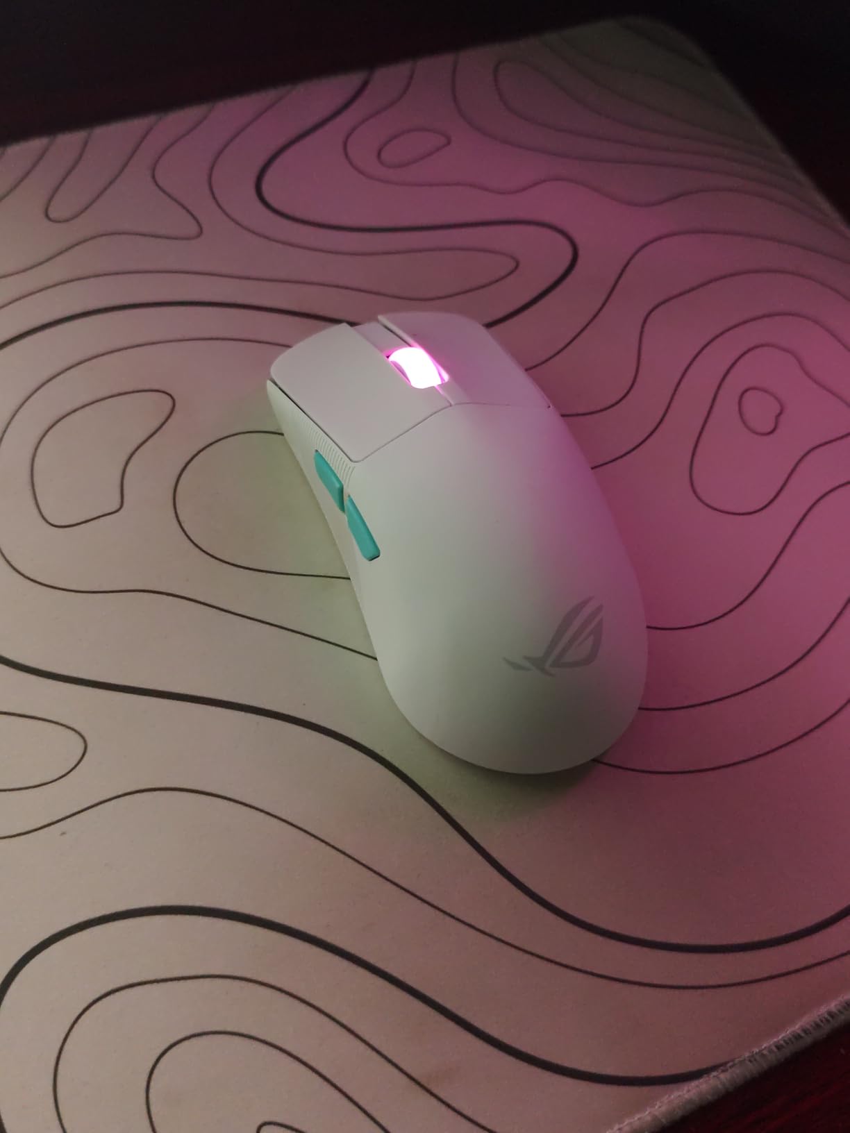 ASUS ROG Harpe Ace Aim Lab Wireless Esports Gaming Mouse - Aim Lab Settings Optimizer, Pro-Tested, Right-Handed, 54g Lightweight, Tri-Mode Connectivity, 36K DPI, 90Hr Battery, PC/Mac Support - Black customer photo 2