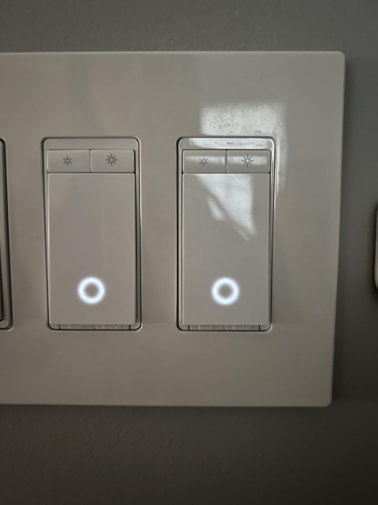 Kasa Apple HomeKit Smart Dimmer Switch KS220P3, Single Pole, Neutral Wire Required,2.4GHz Wi-Fi Light Works with Siri, Alexa and Google Home,UL Certified, No Hub Required,White, 3 Count (Pack of 1) customer photo 2