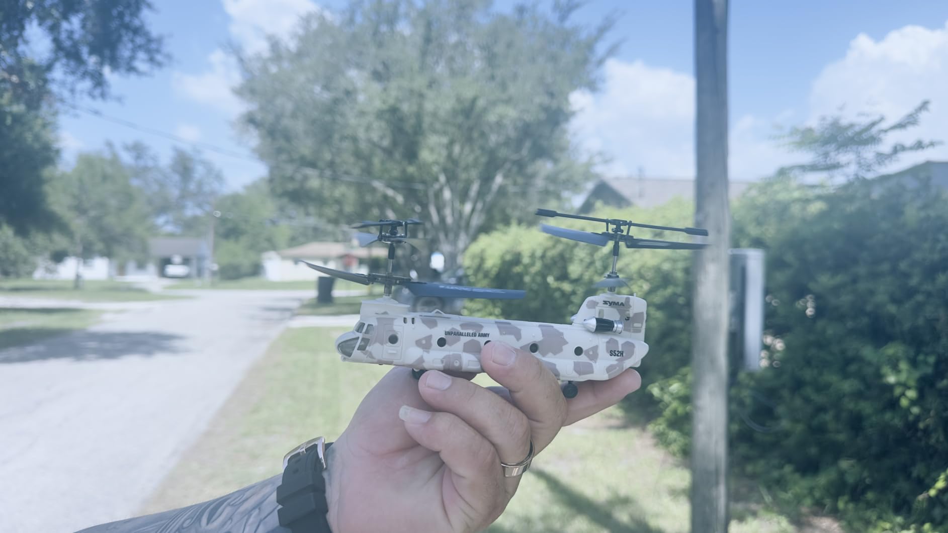 SYMA Remote Control Helicopter, S52H Military Transport RC Helicopter with Altitude Hold, One Key take Off/Landing, LED Light, Low Battery Reminder, Army Toys for Kids and Military Fans customer photo 2