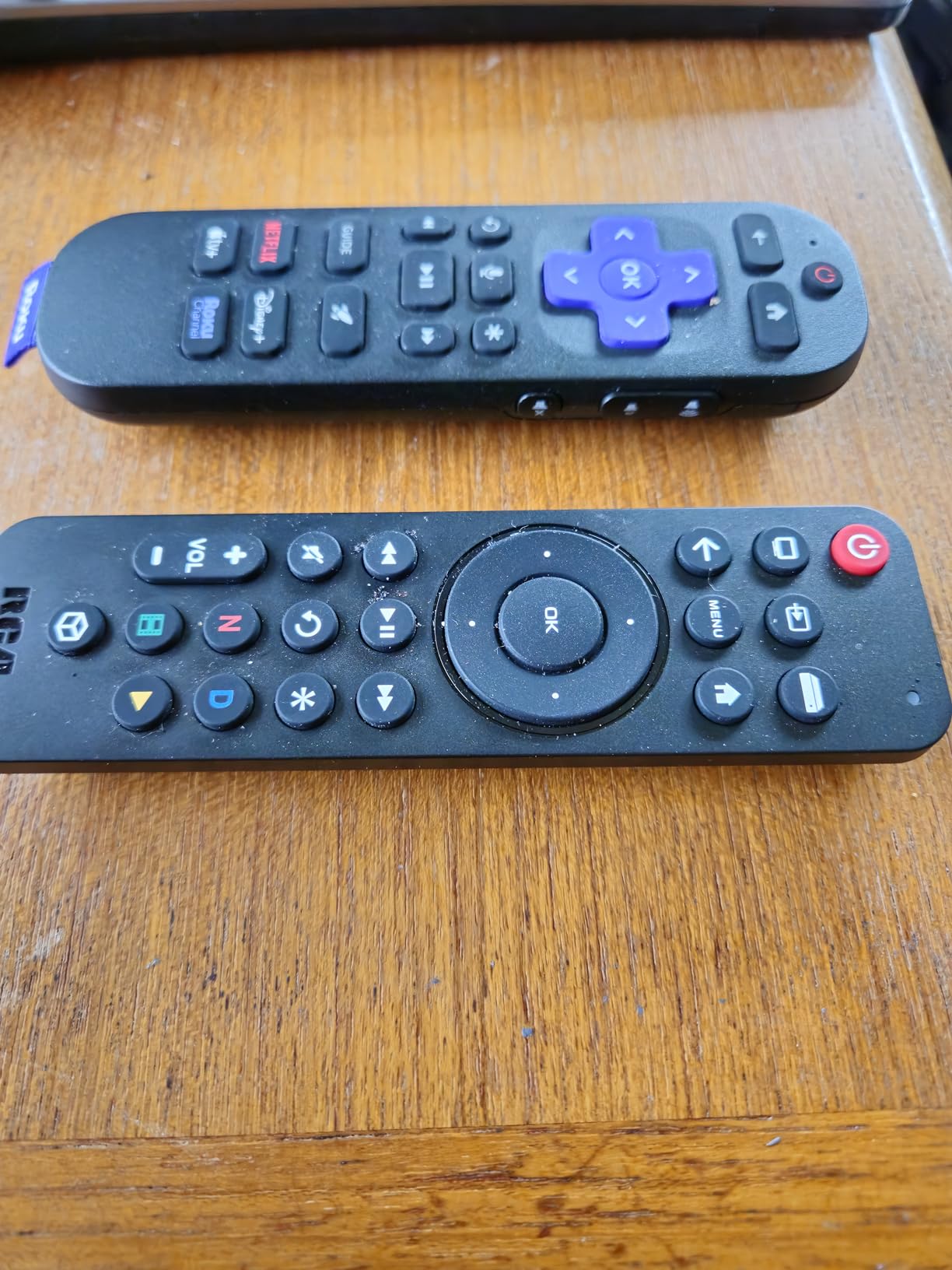 RCA Universal Rechargeable 3-Device Streaming Remote Control - for TV, Audio, Soundbar, Streaming Devices, Ultra-Slim, Rechargeable, Quick Access Keys customer photo 1