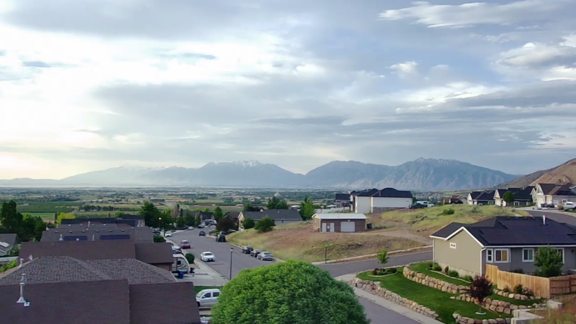Holy Stone HS600 2-Axis Gimbal Drone with Camera for Adults 4K EIS, Integrated Remote ID, 20000 FT Range Transmission, GPS Drone with Brushless Motors, 4K/30FPS, Follow Me, Level 6 Wind Resistance customer photo 2